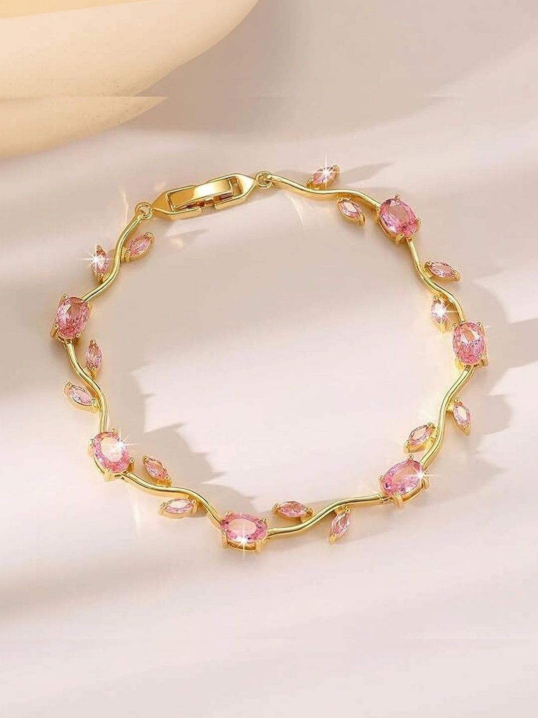 Murliwala Unisex Gold-Plated Link Bracelet