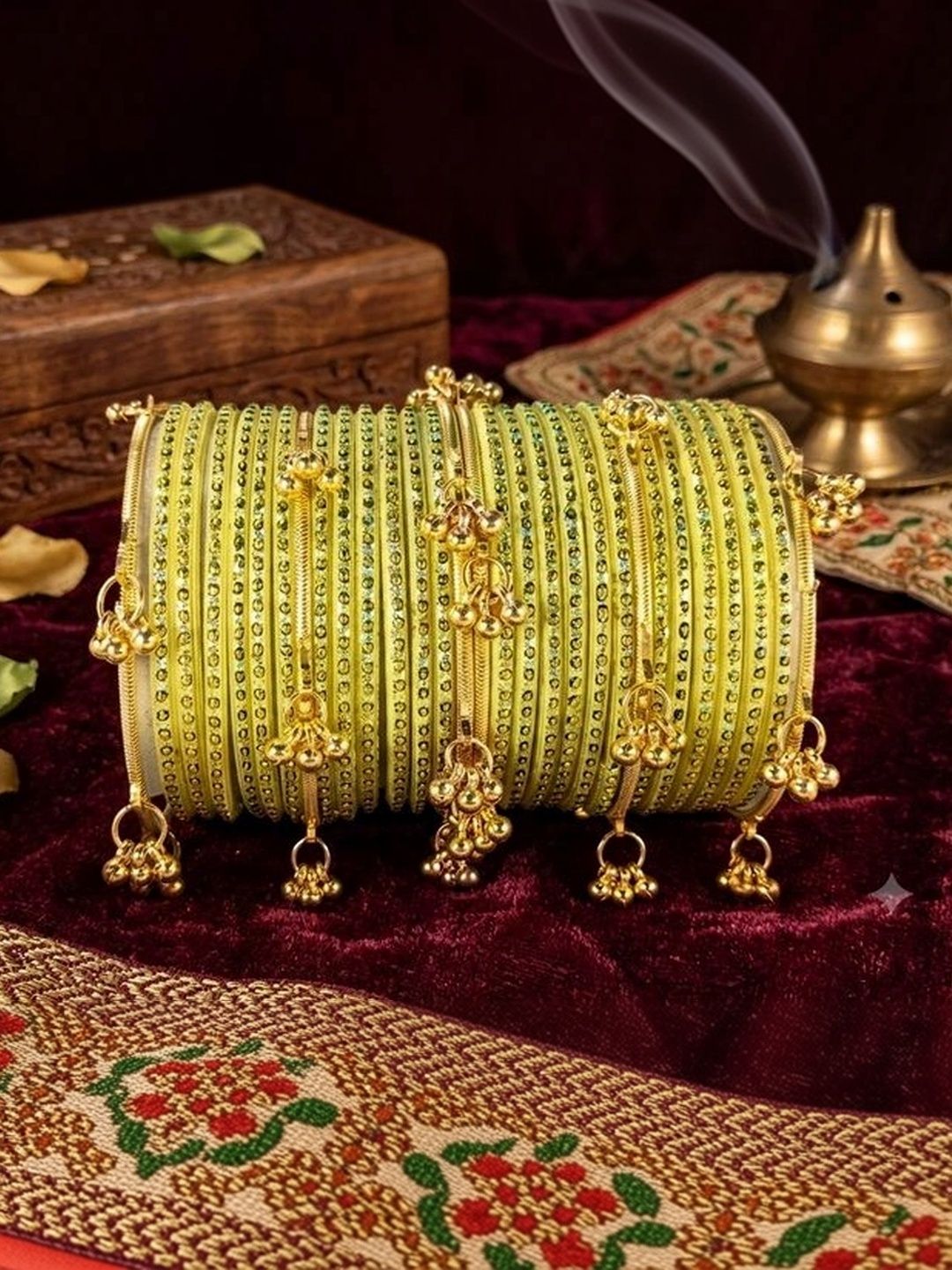 AMITFASHION Gold-Plated Stone Studded & Beaded Bangle