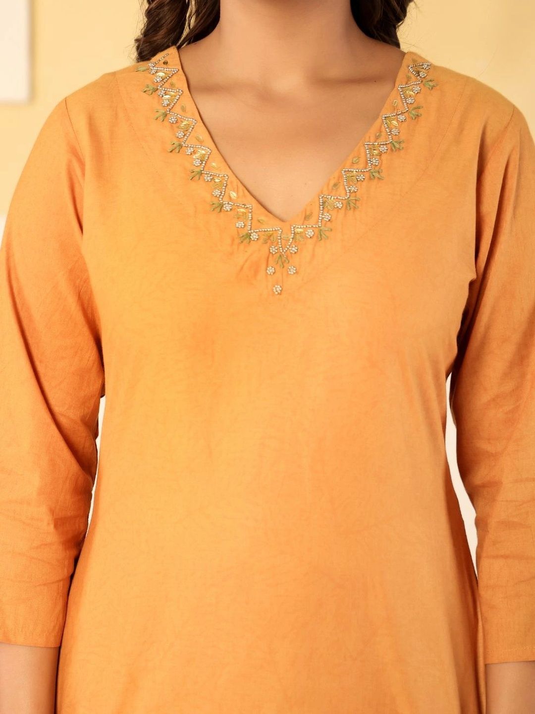 Women Floral Regular Thread Work Pure Cotton Kurta with Trousers & With Dupatta 5