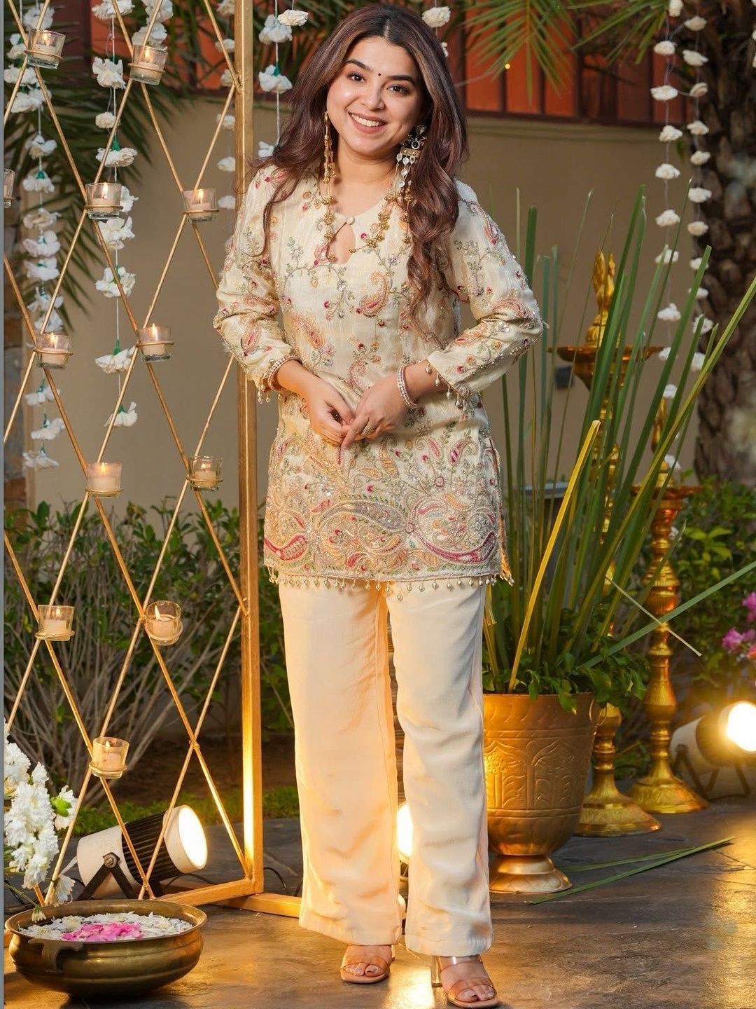 Embroidered Tunic with Trousers 2