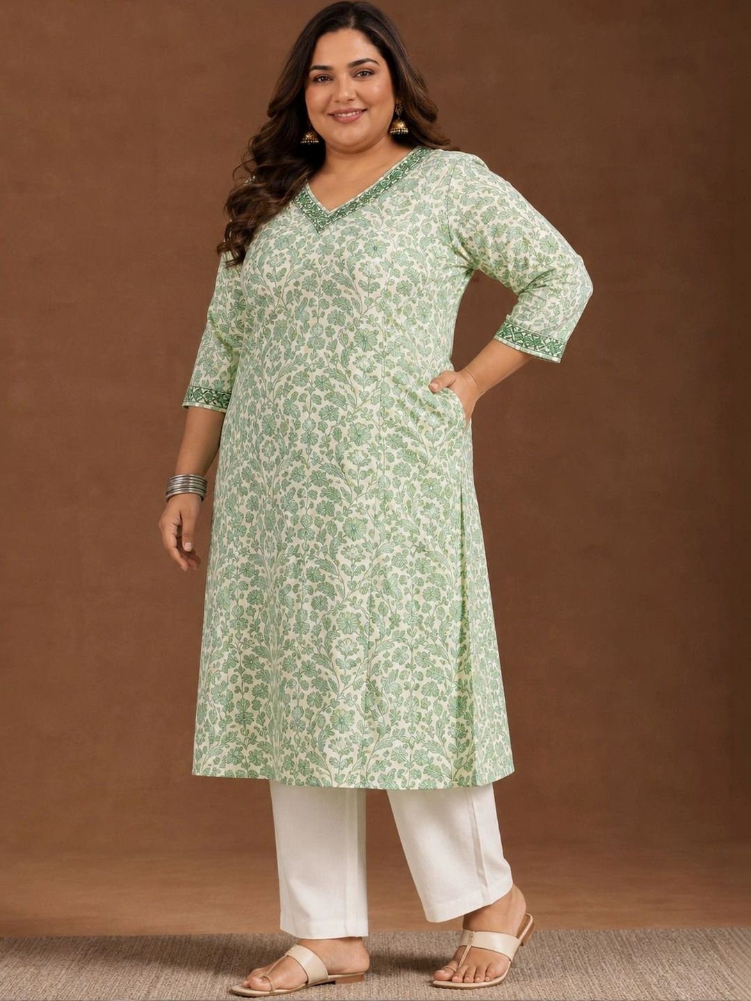 EXTRA LOVE BY LIBAS Women Floral Printed Thread Work Indie Florals Kurta