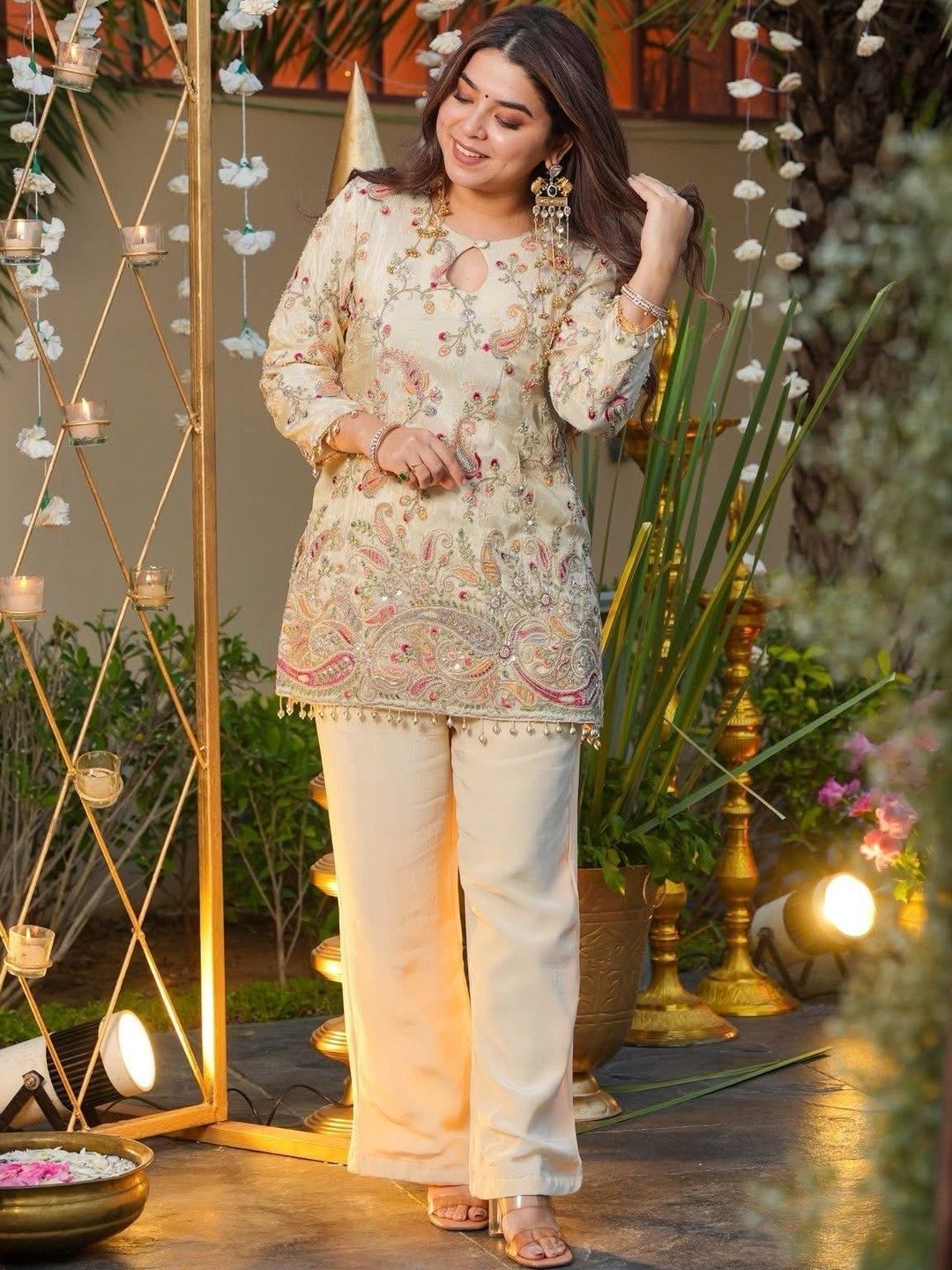 Embroidered Tunic with Trousers 3