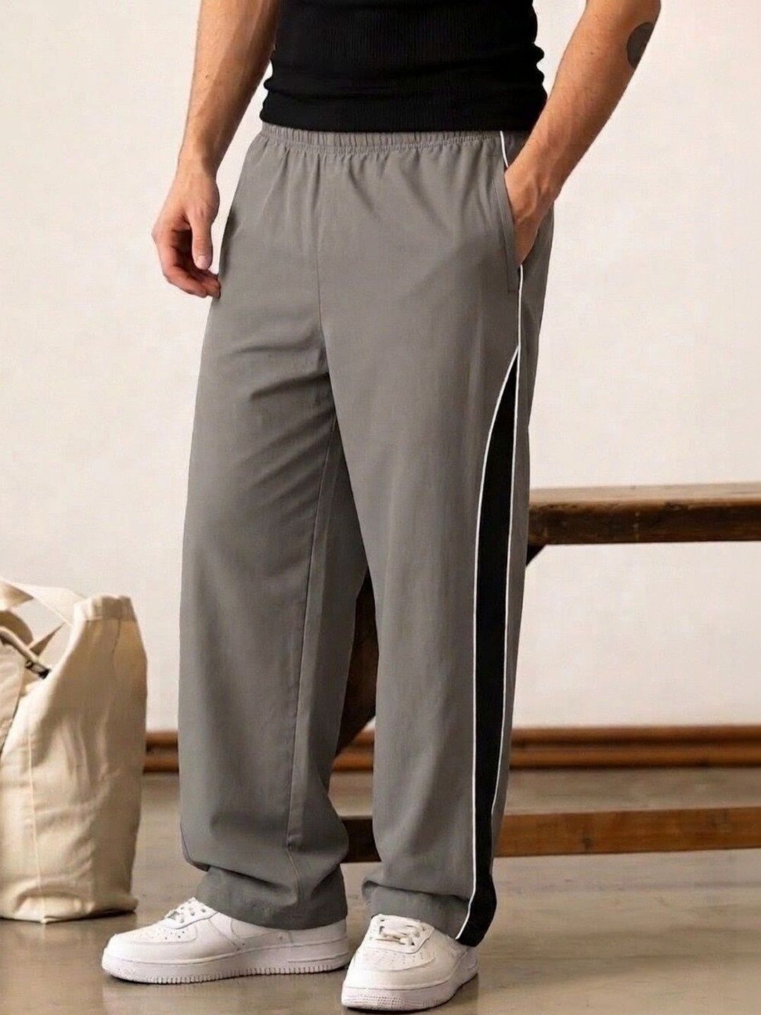 HERE&NOW Men Relaxed Straight Leg Non Iron Trousers