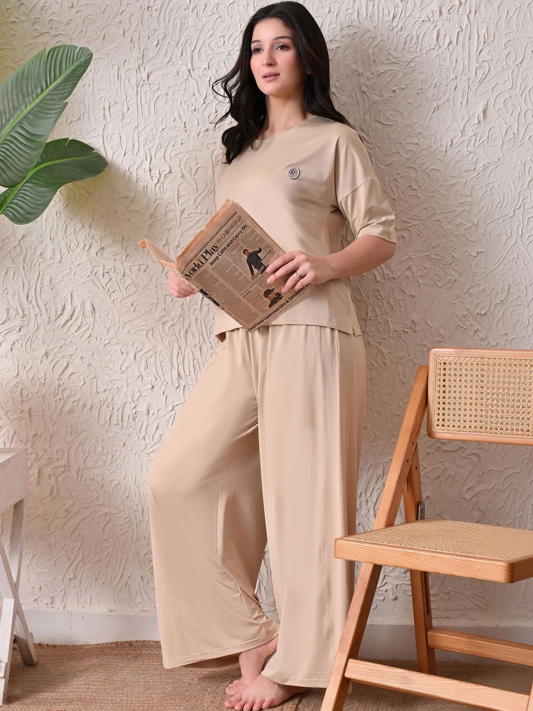 Lenissa Women Solid Lycra Night Suit