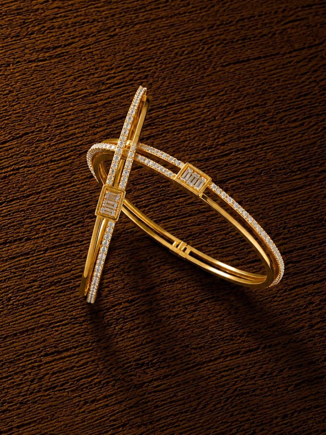 Zevarly Set Of 2 Gold-Plated American Diamond & Cubic Zirconia Stone-Studded Bangles