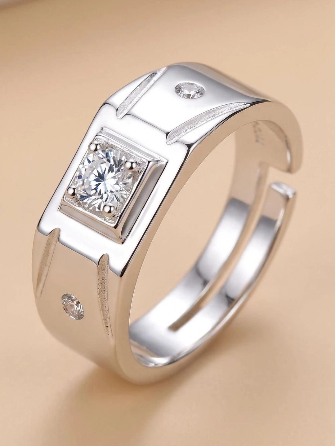MYKI Men Silver-Plated Sterling Silver Cubic Zirconia Studded Finger Ring