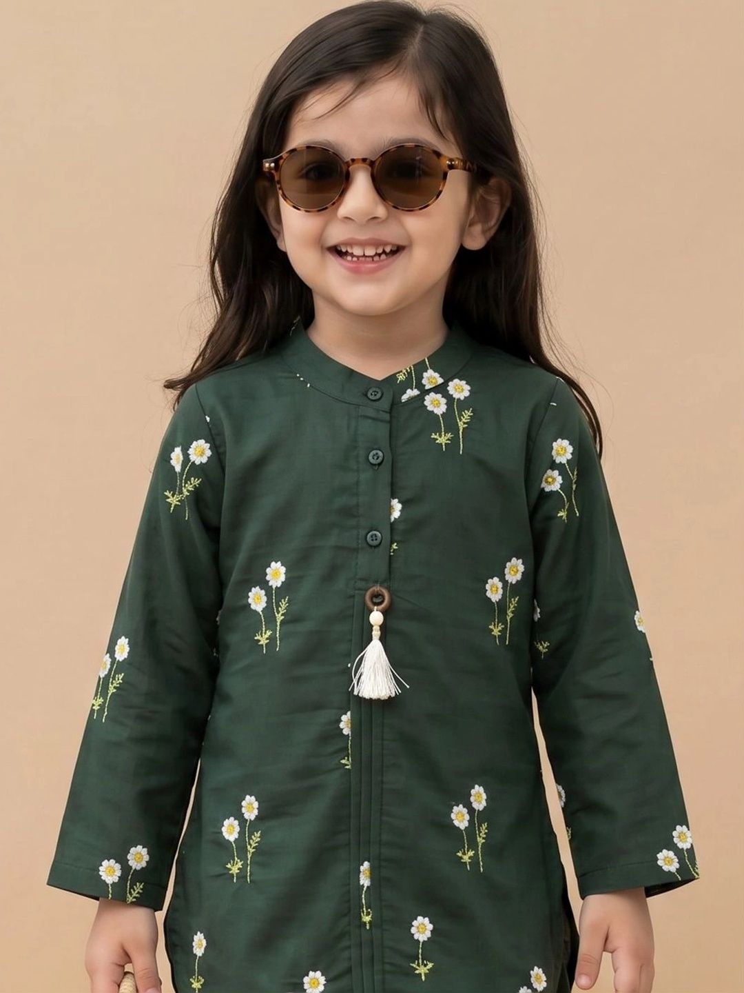 Girls Floral Embroidered Regular Thread Work Kurta with Patiala 6