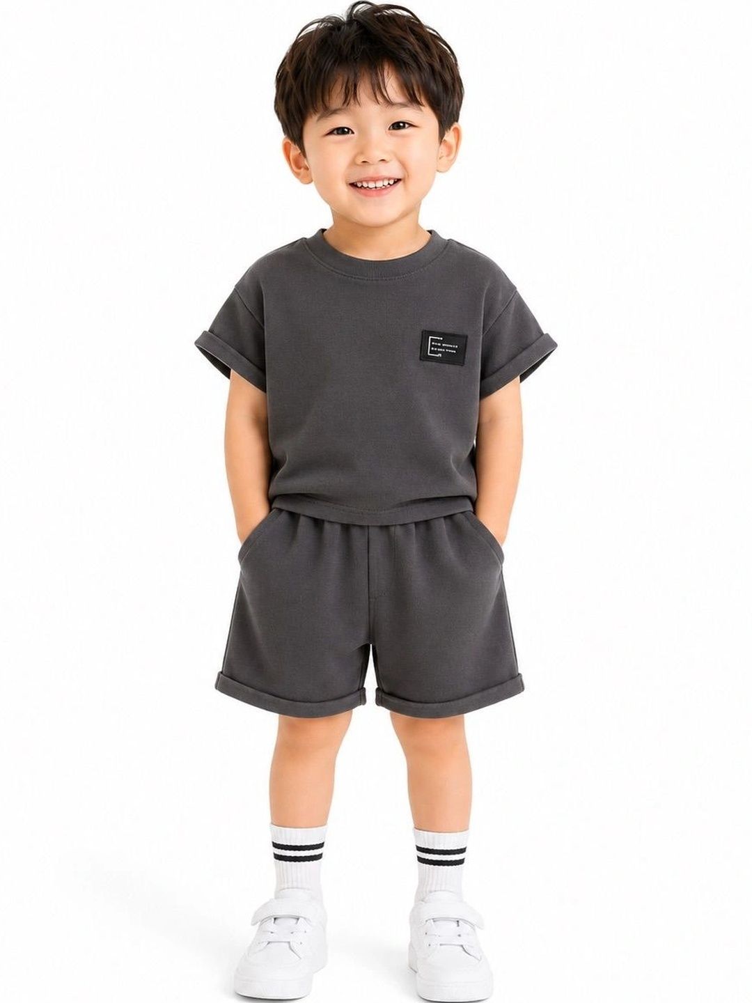 Tricycle Clothing Unisex Kids T-shirt with Shorts