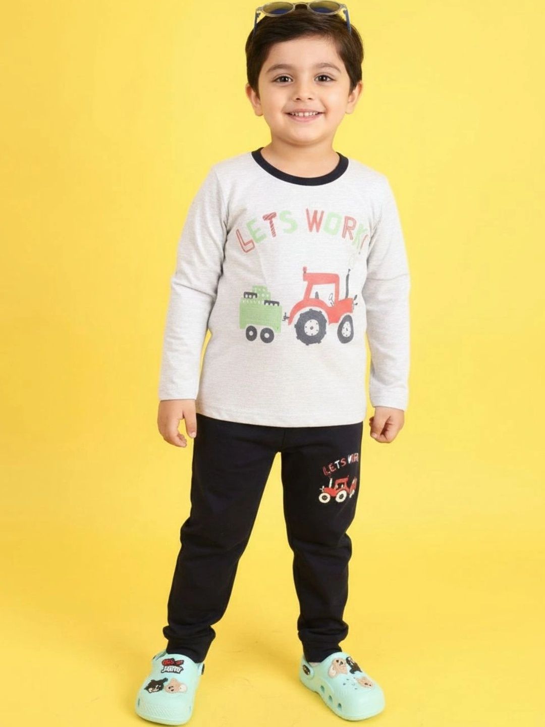 V-Mart Boys Printed T-shirt with Trousers