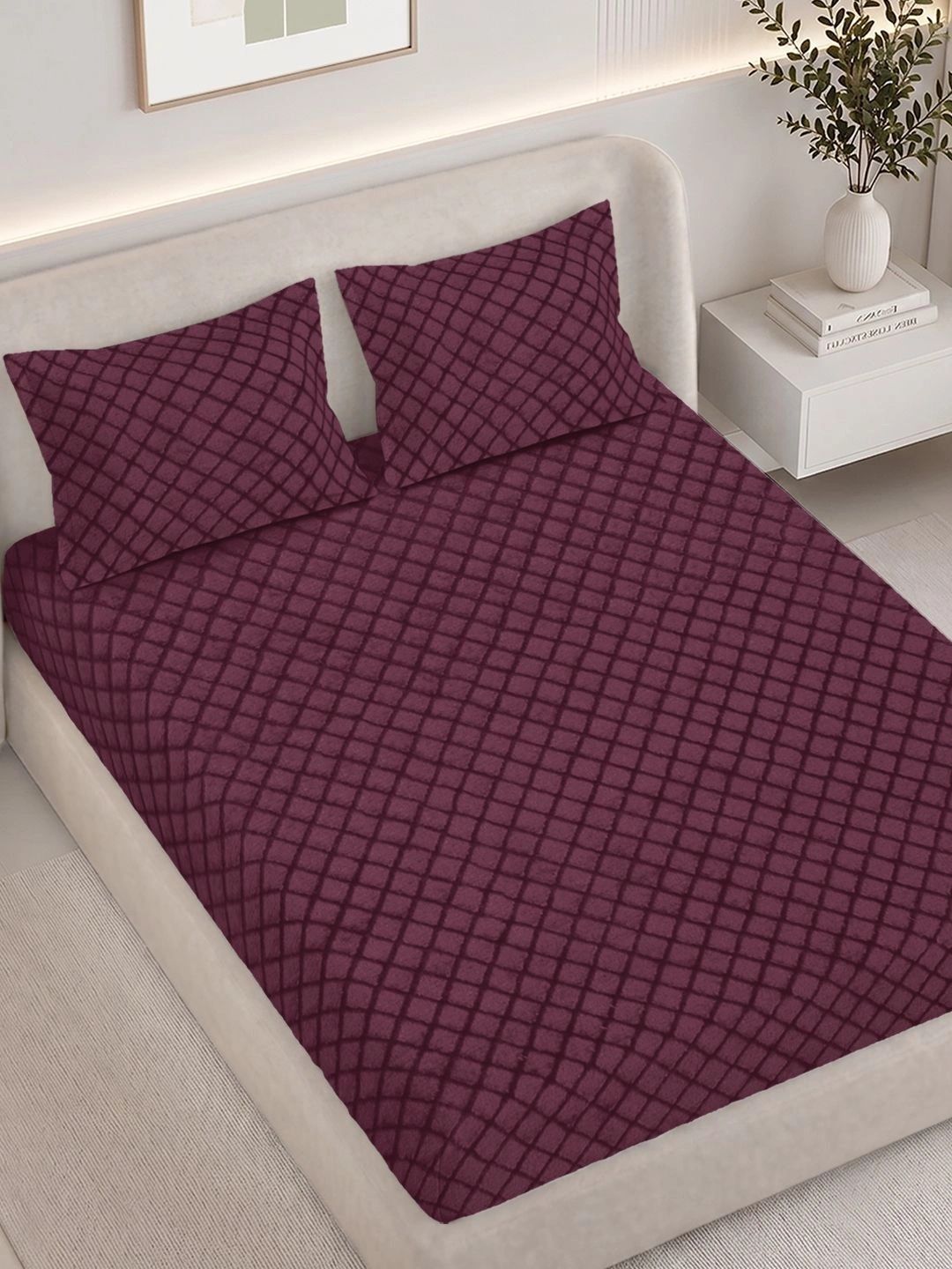 Buy FABINALIV Burgundy Embossed Woollen 300 TC Fitted King Bedsheet & Pillow Covers 98