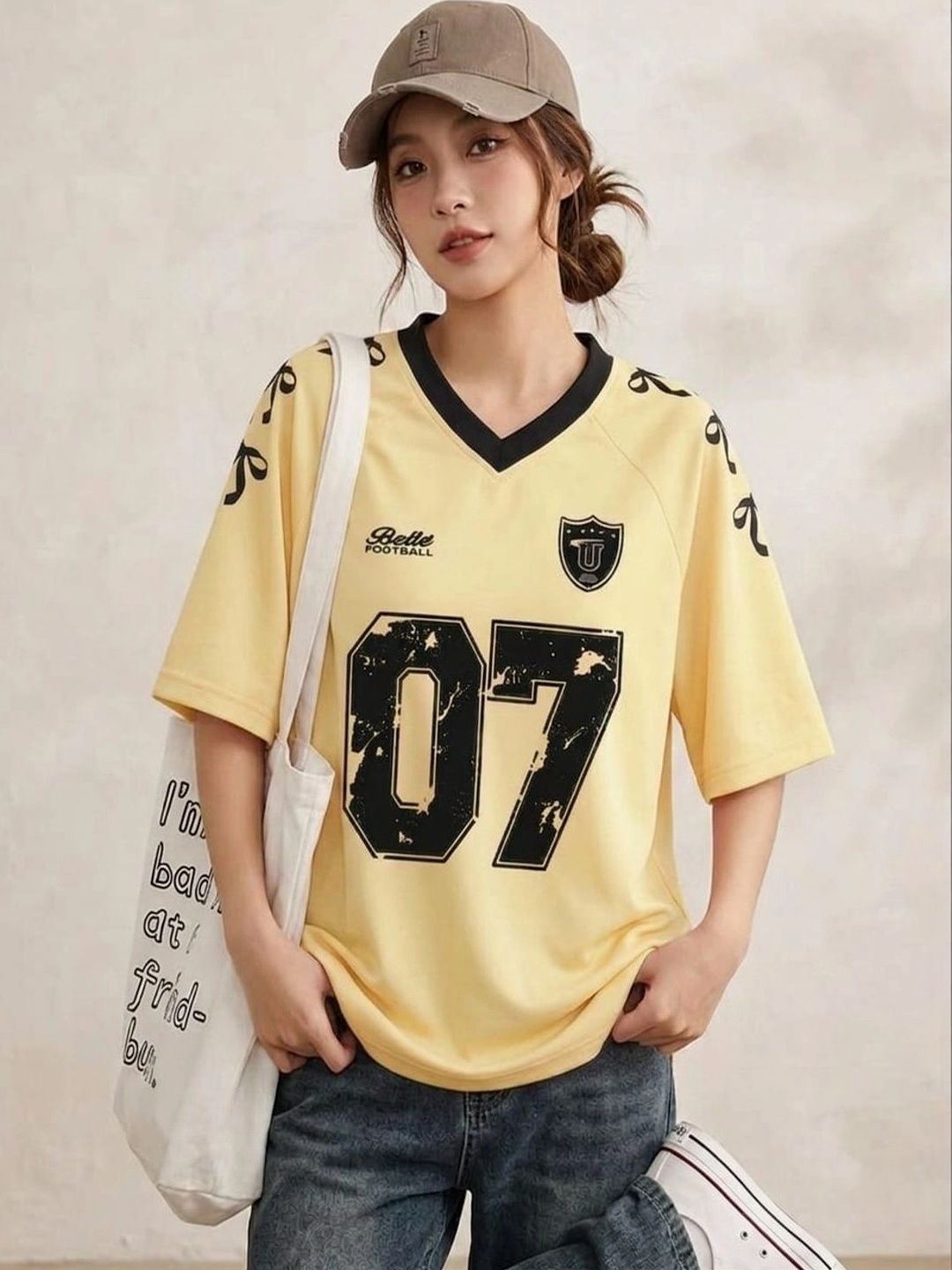 ENGLISHPREMIUM Women Printed V-Neck T-shirt