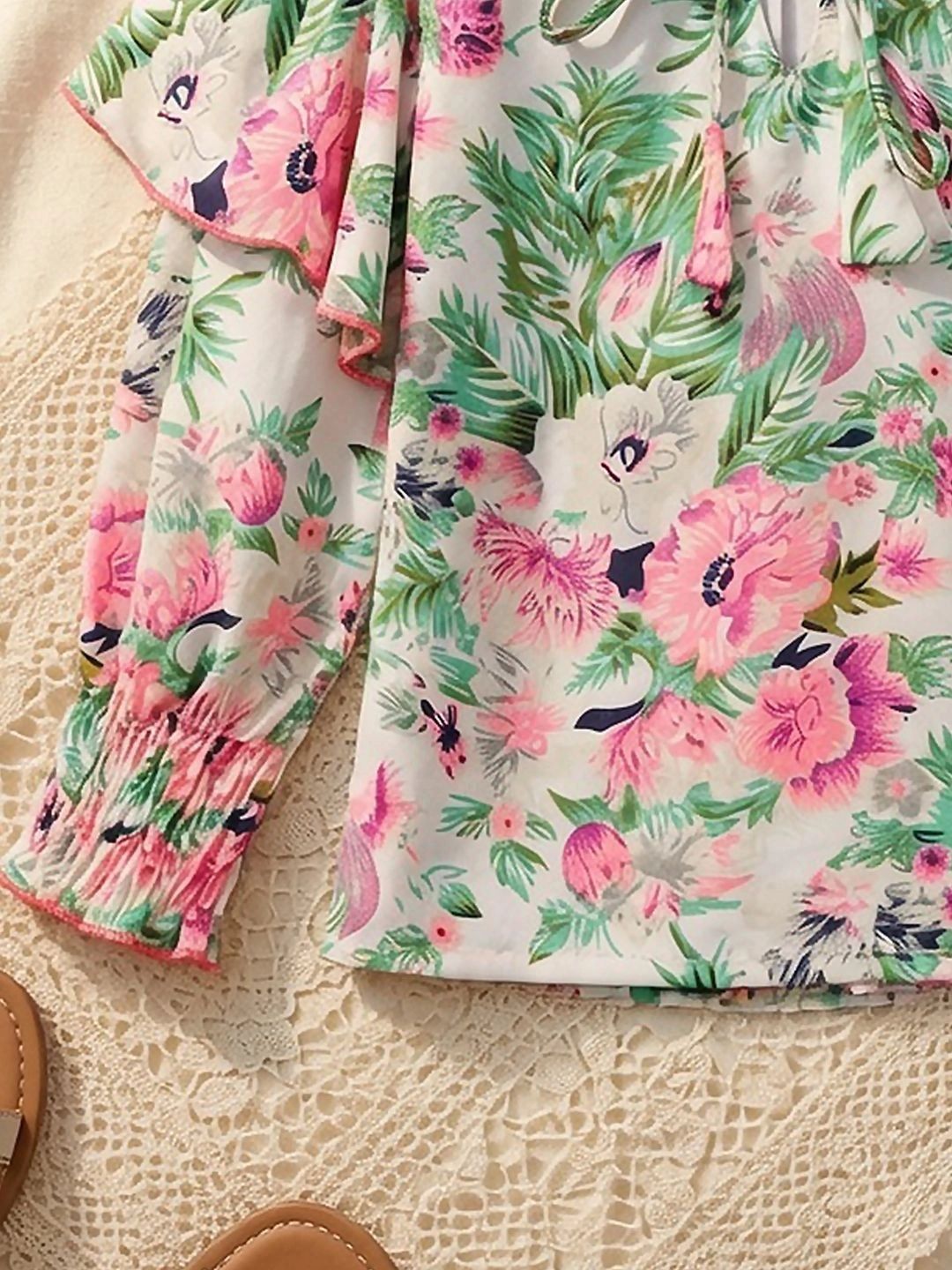 Floral Print Flared Sleeve Ruffles Top 5