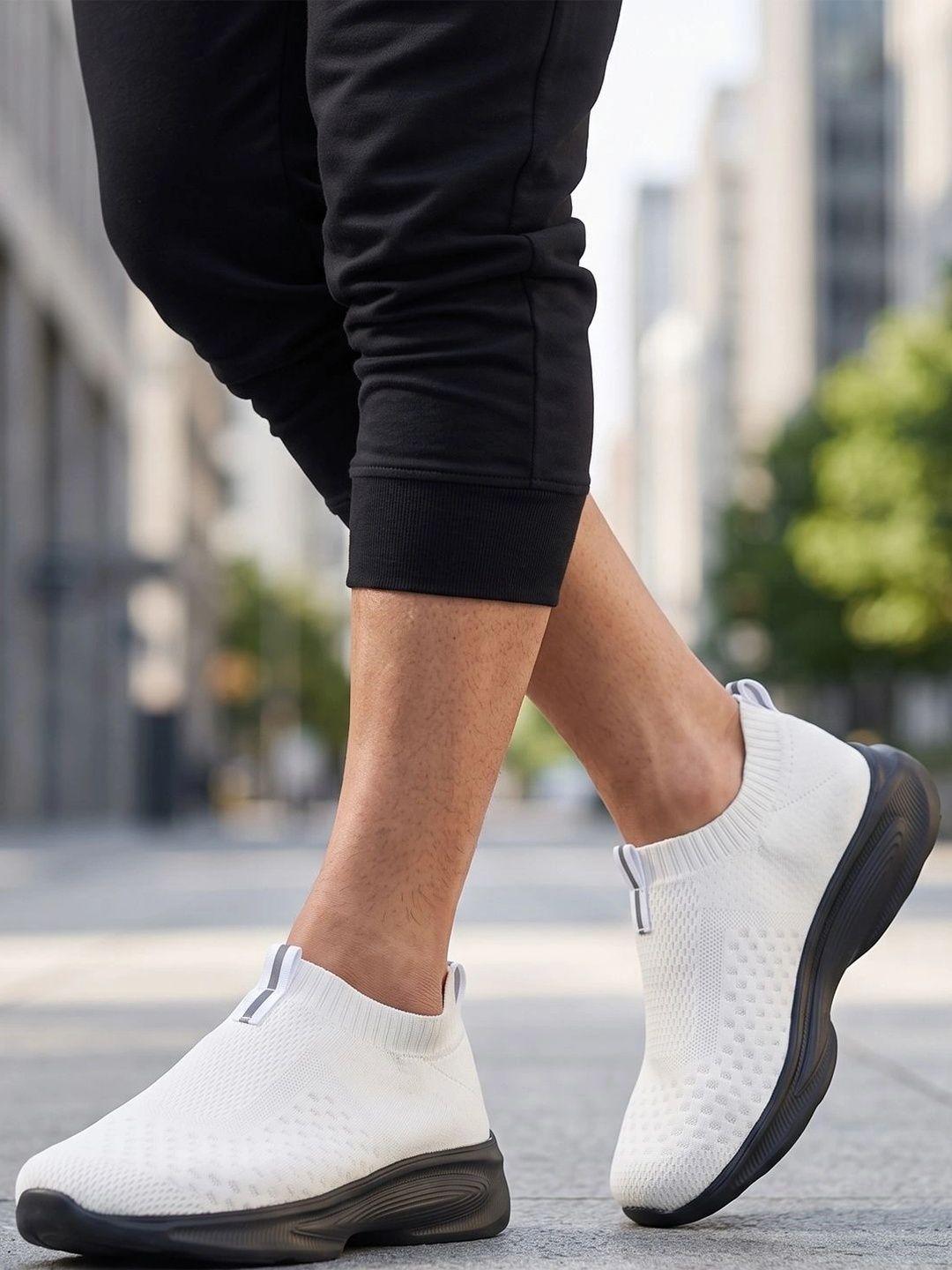 Knight Ace Men Textile Walking Shoes