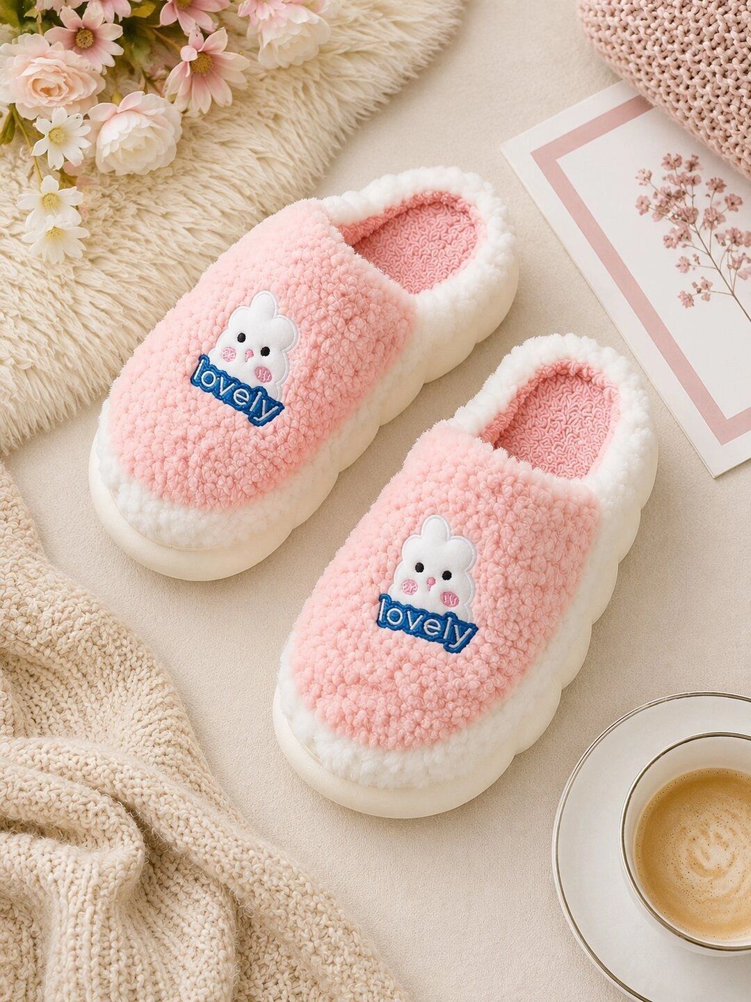 Miscreef Women Comfortable Soft Fur Fluffy Warm Winter Room Slippers
