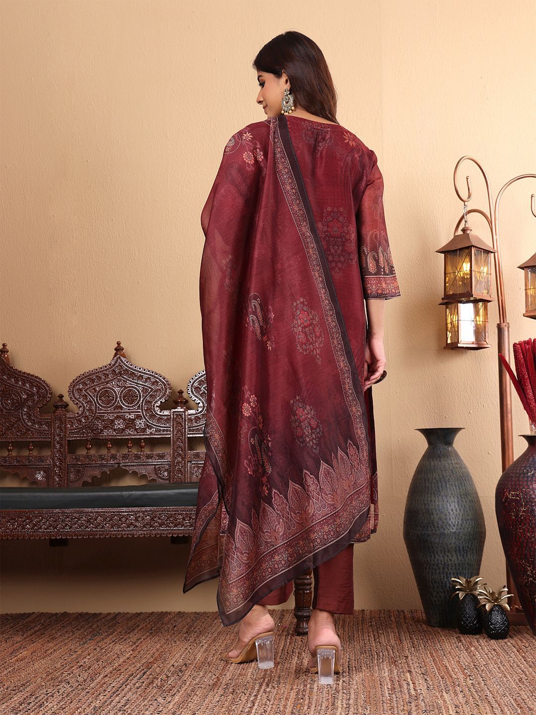 Floral Printed Sequinned Chanderi Silk Straight Kurta with Trousers & Dupatta 5