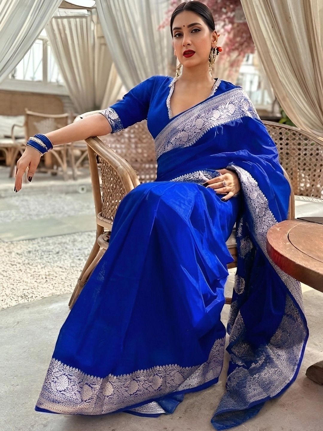 EEFA FASHION Zari Satin Banarasi Saree