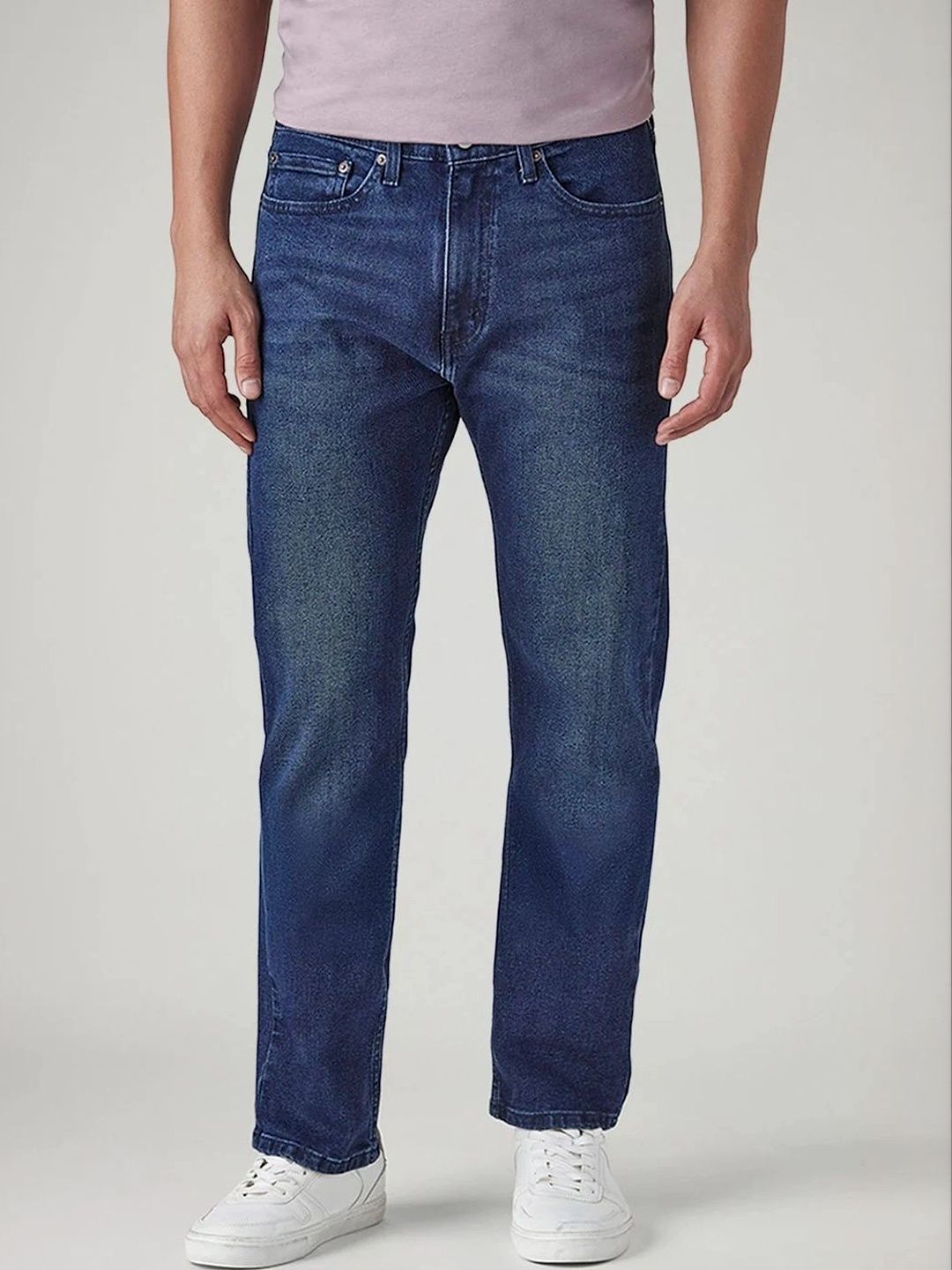 Levis Men Classic Straight Fit Mid-Rise Light Fade Stretchable Jeans