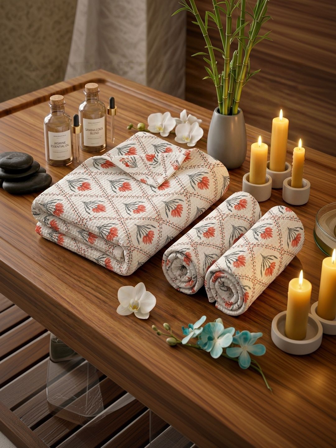 MAFATLAL White & Red 3 Piece Printed Cotton 250 GSM Towel Set