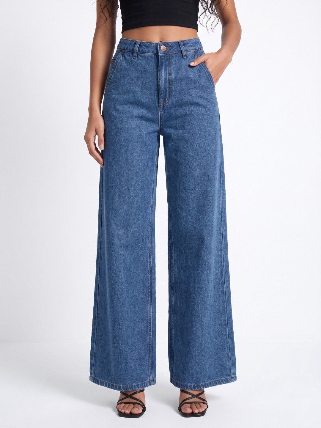 Women Wide Leg Mid-Rise Jeans