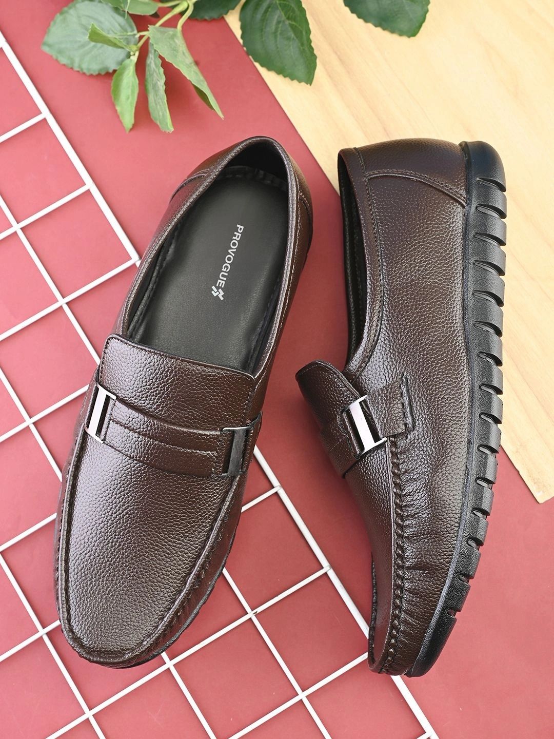 Provogue Men Round-Toe Formal Loafers