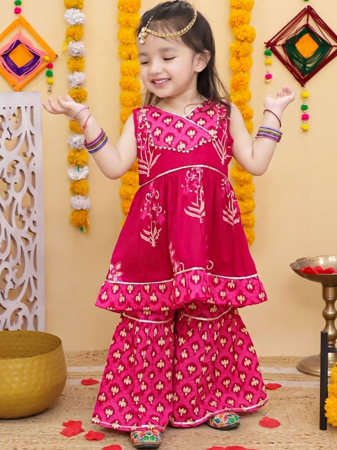 Girls Ethnic Motifs Printed Empire Pure Cotton Kurta with Sharara
