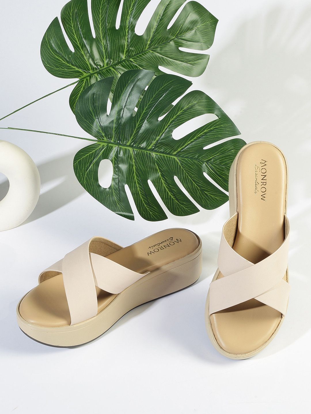 Price History - Monrow Open Toe Flatform Heels - ₹690 at myntra