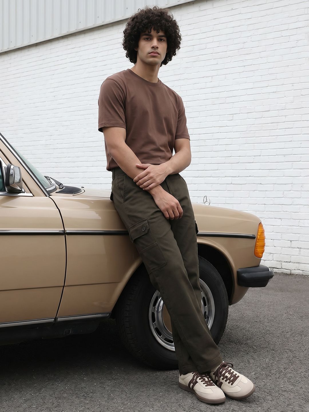 The Roadster Life Co. Men Relaxed Fit Cargos Trousers