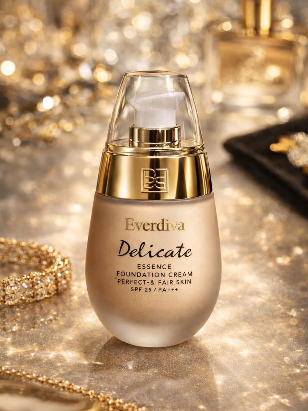 everdiva Delicate Essence Foundation Cream with SPF 25 PA+++