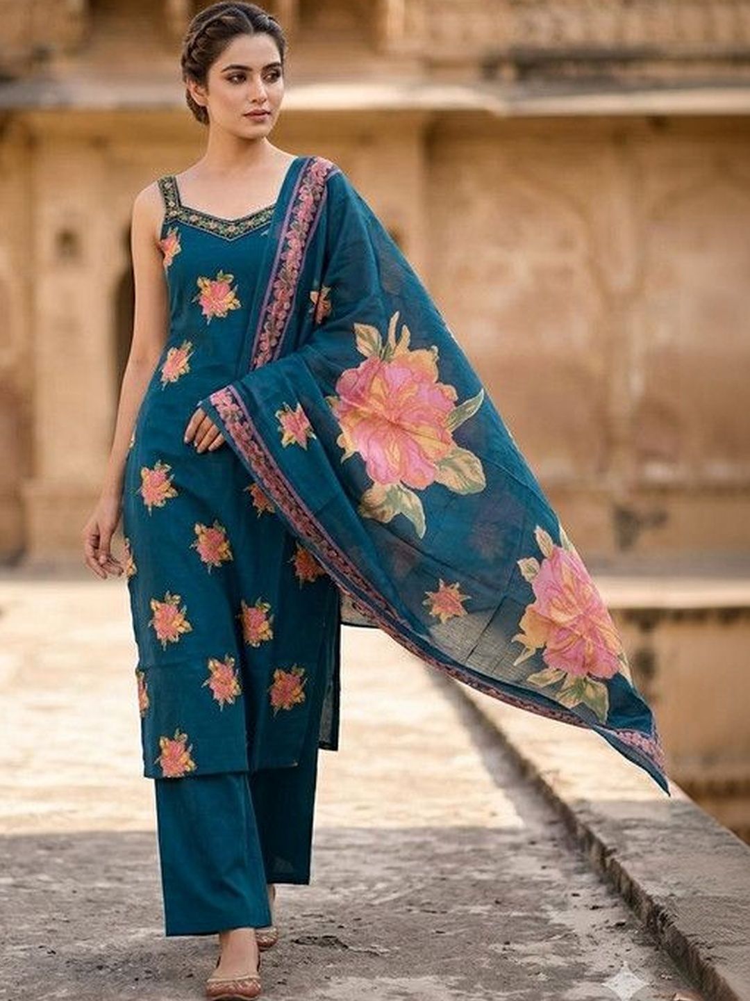MANJALI DESIGN Women Floral Printed Regular Pure Cotton Kurta with Palazzos & With Dupatta