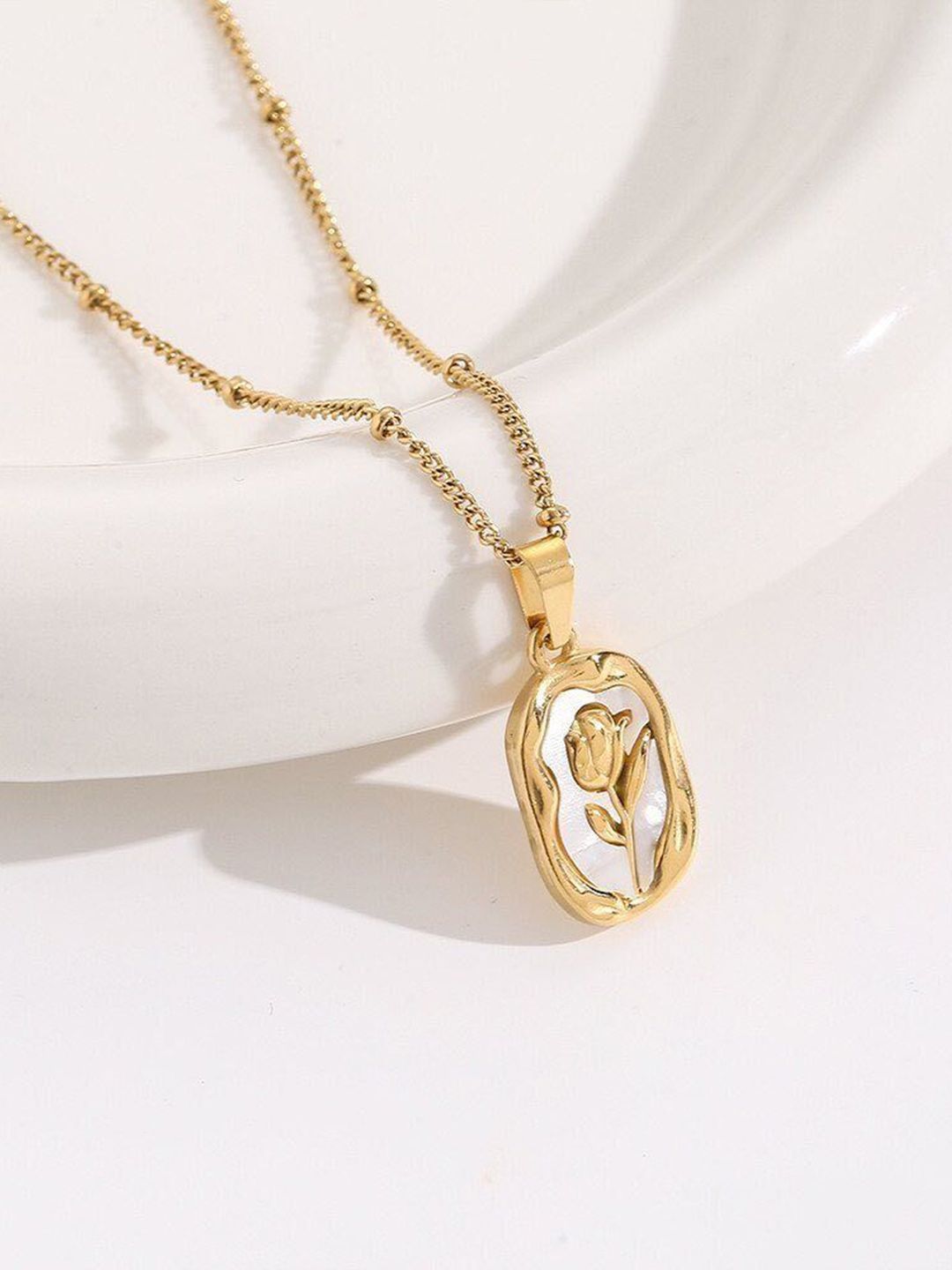 JEWILLEY Gold Plated Vintage Rose Anti-Tarnish Stainless Steel Pendant With Chain