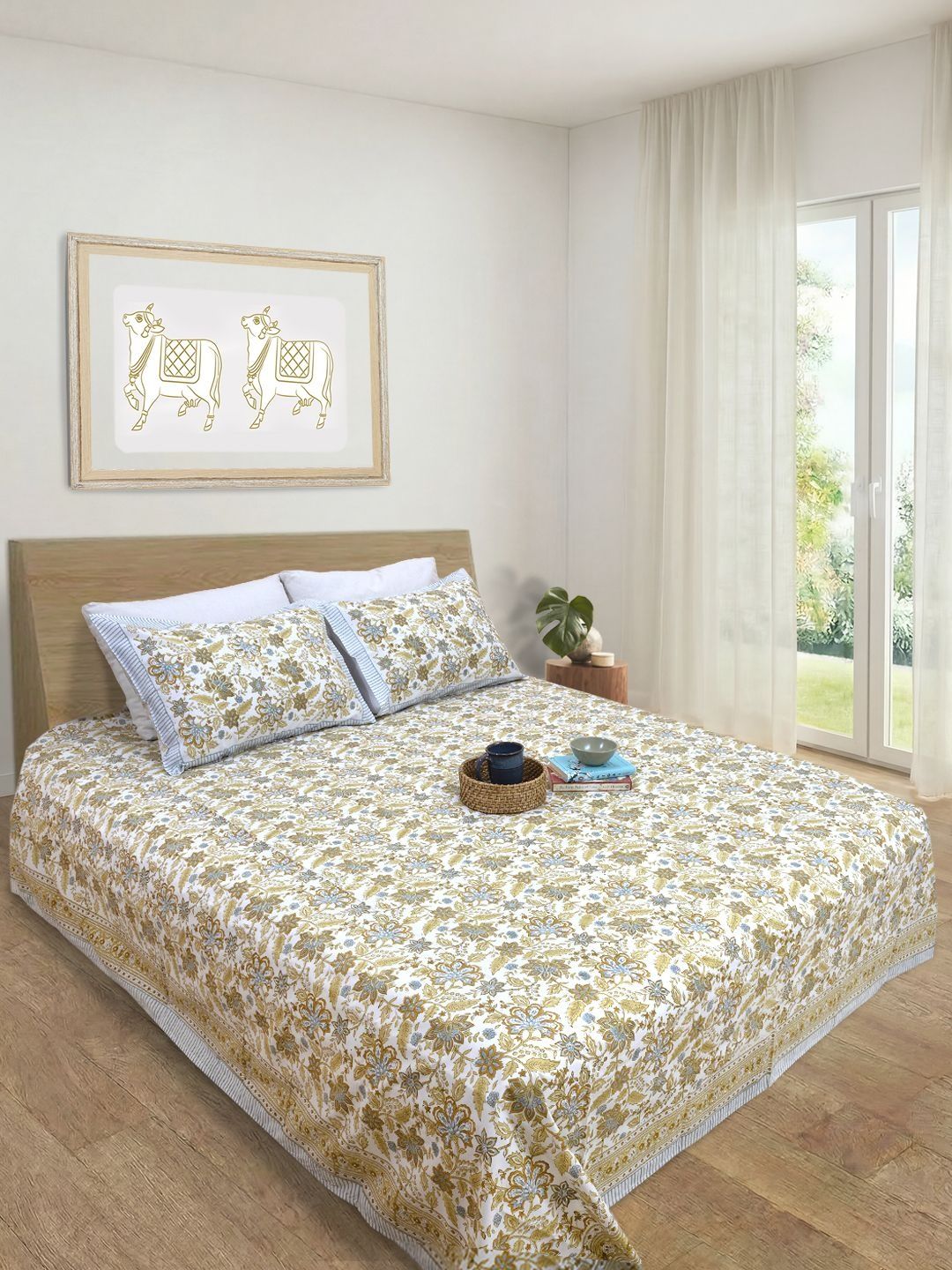 TOAI Gold-Toned & White Floral 300 TC Queen Bedsheet with 2 Pillow Covers