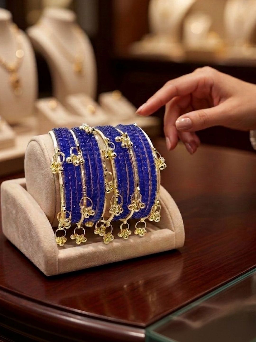 BeautyTrends Gold-Plated Stone Studded & Beaded Bangle