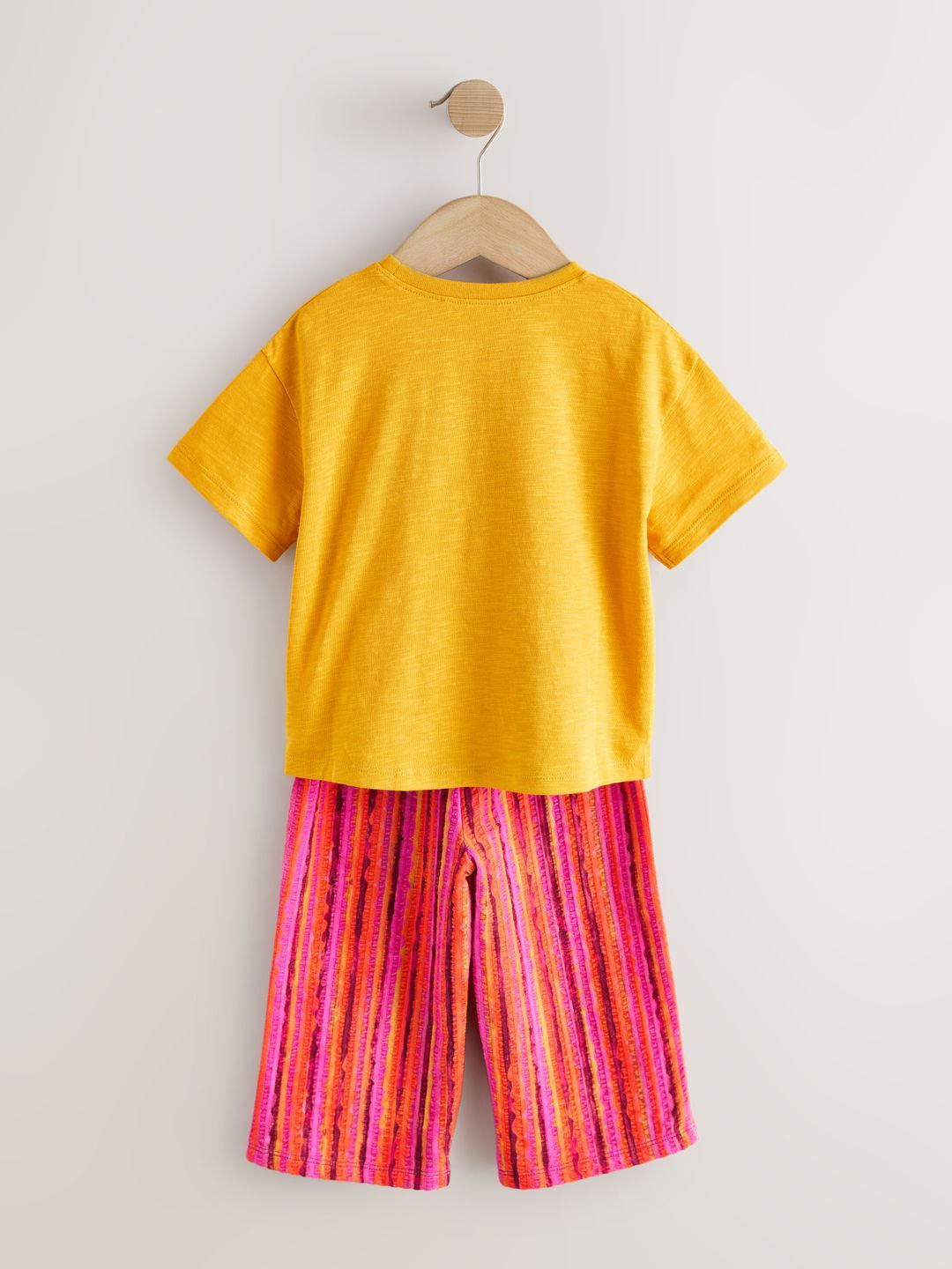 Girls Printed T-shirt with Trousers 2