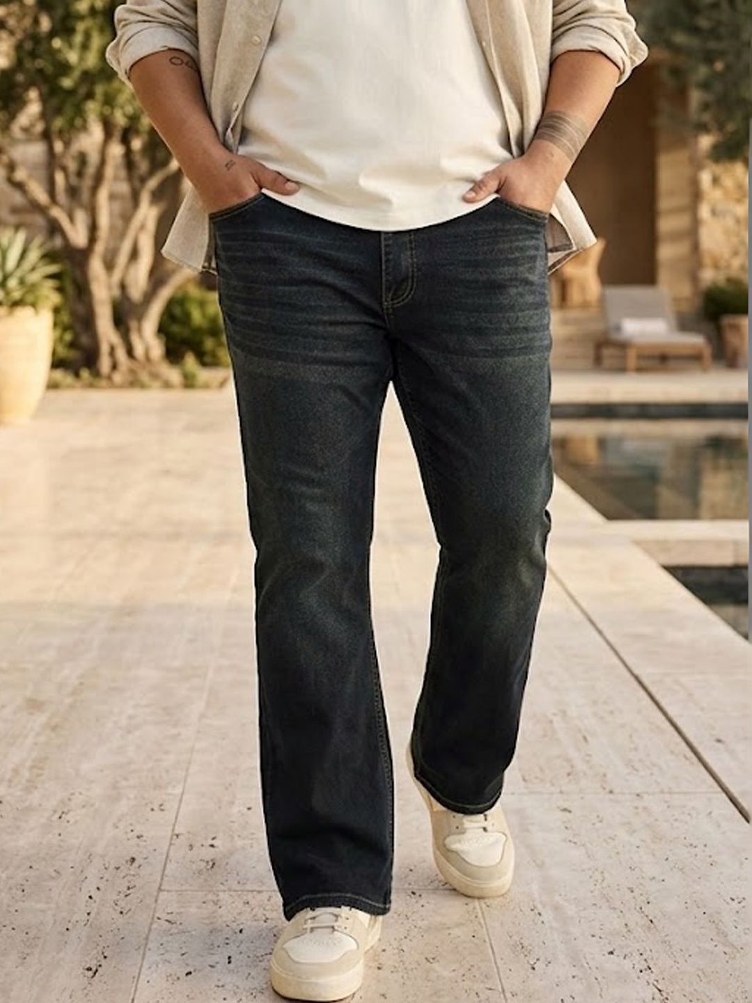 Urbano Plus Men Carbon Blue Bootcut Fit Mid Rise Heavy Washed Stretchable Jeans