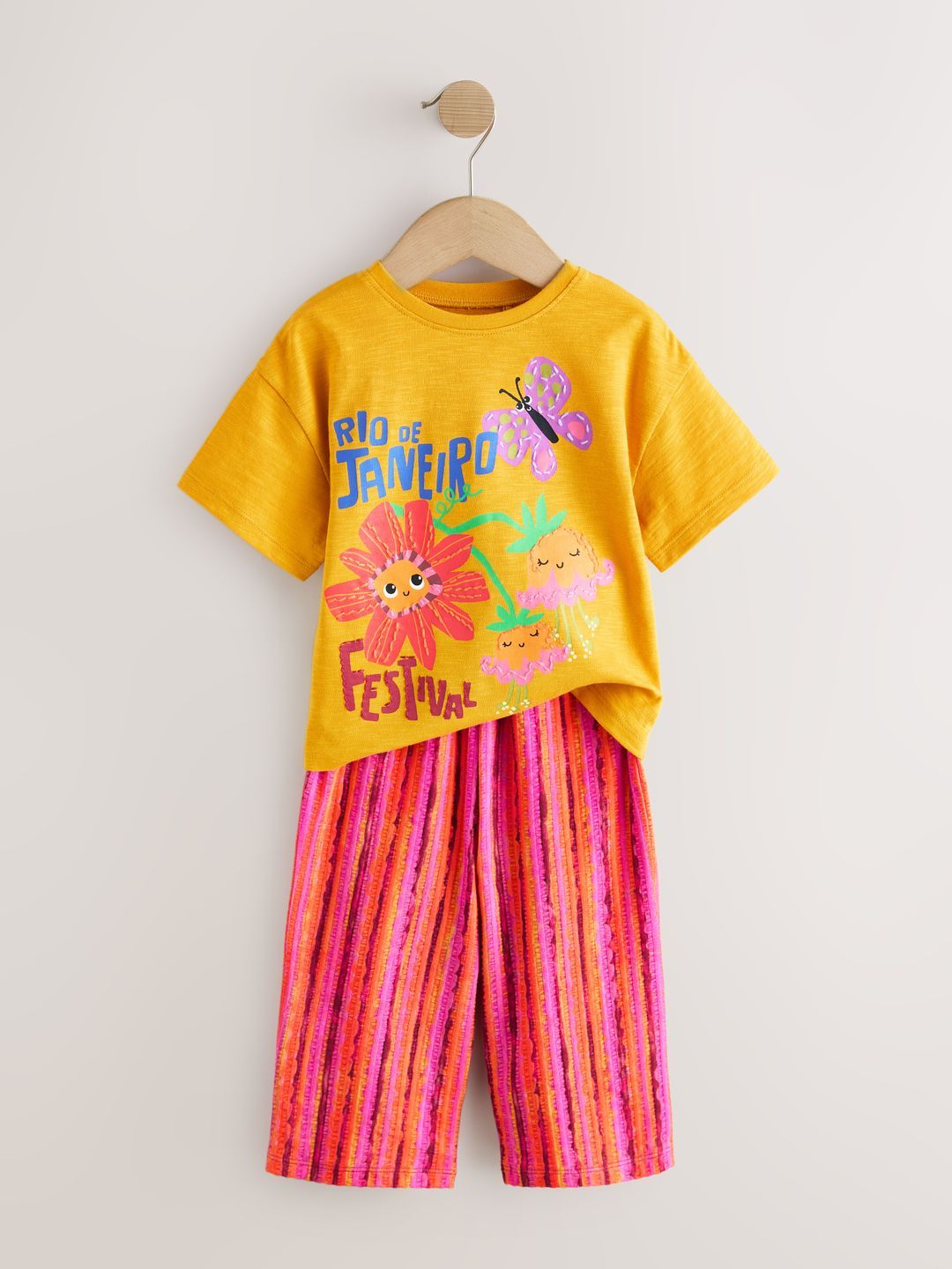 Girls Printed T-shirt with Trousers