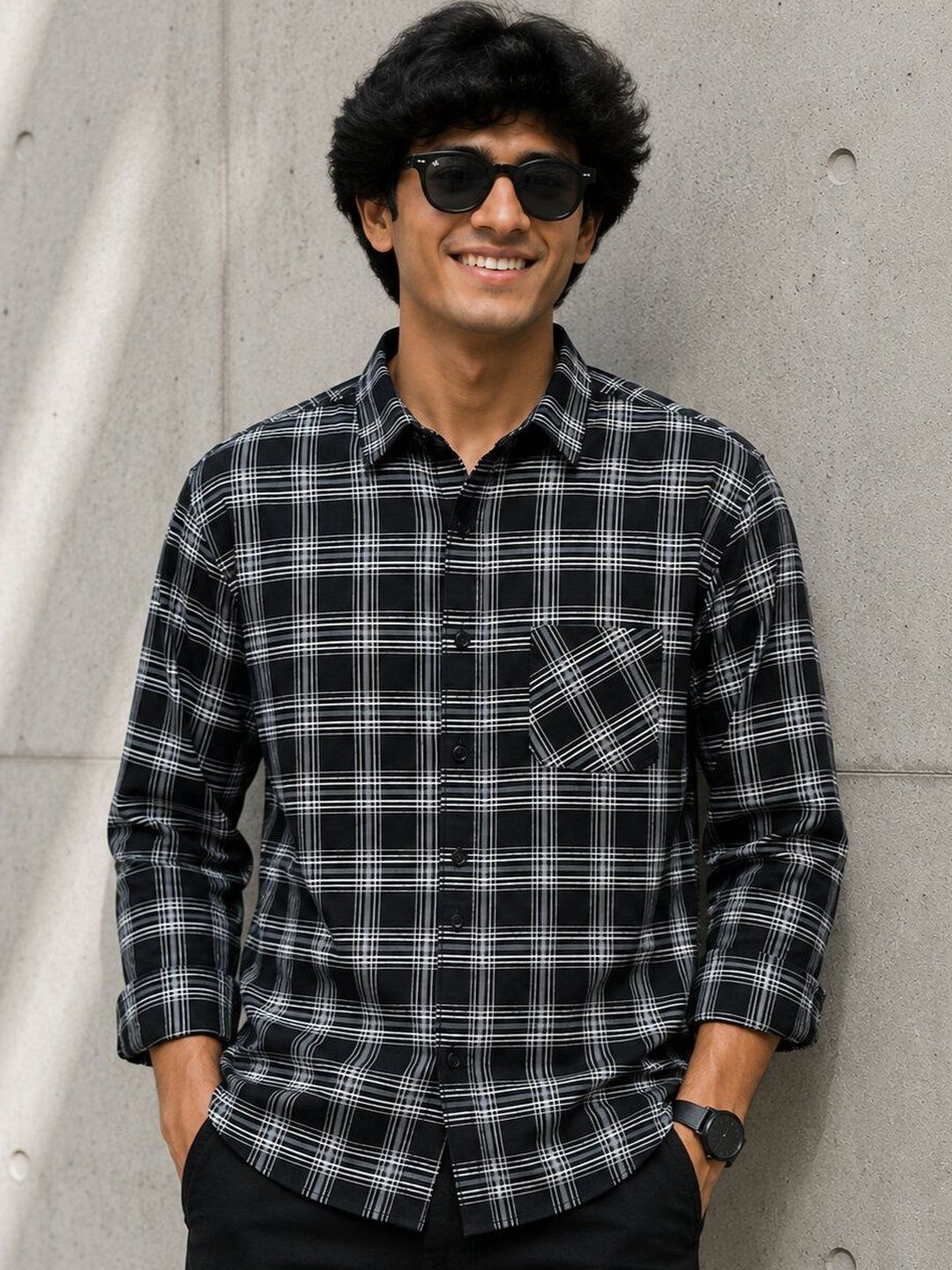 Foomer Men Cotton Checked Spread Collar Casual Shirt
