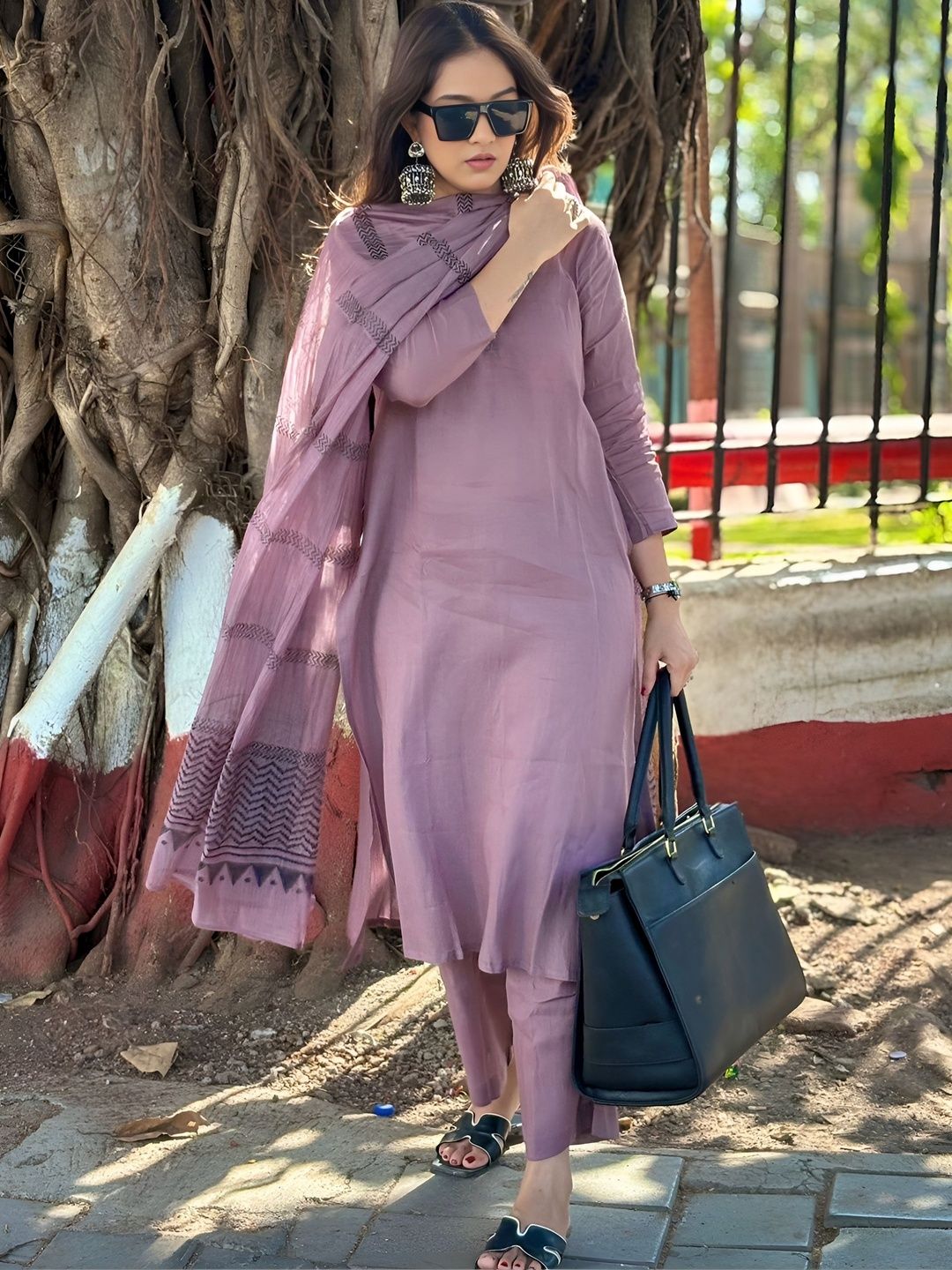 Moda Rapido Women Ethnic Motifs Regular Kurta with Trousers & With Dupatta