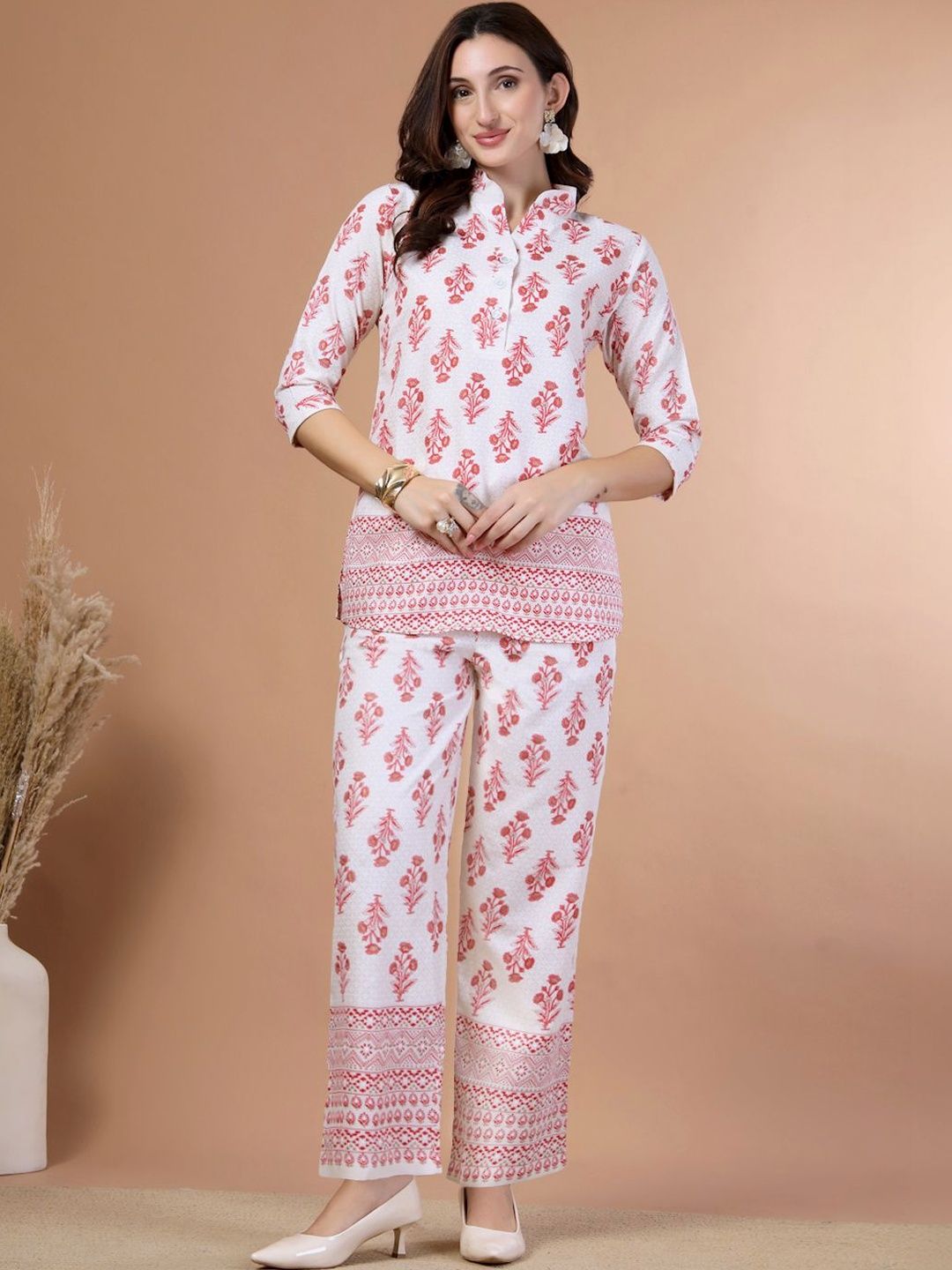 FABINALIV Red Floral Printed Cotton Women's Mandarin Collar 2 Pcs Night Suit