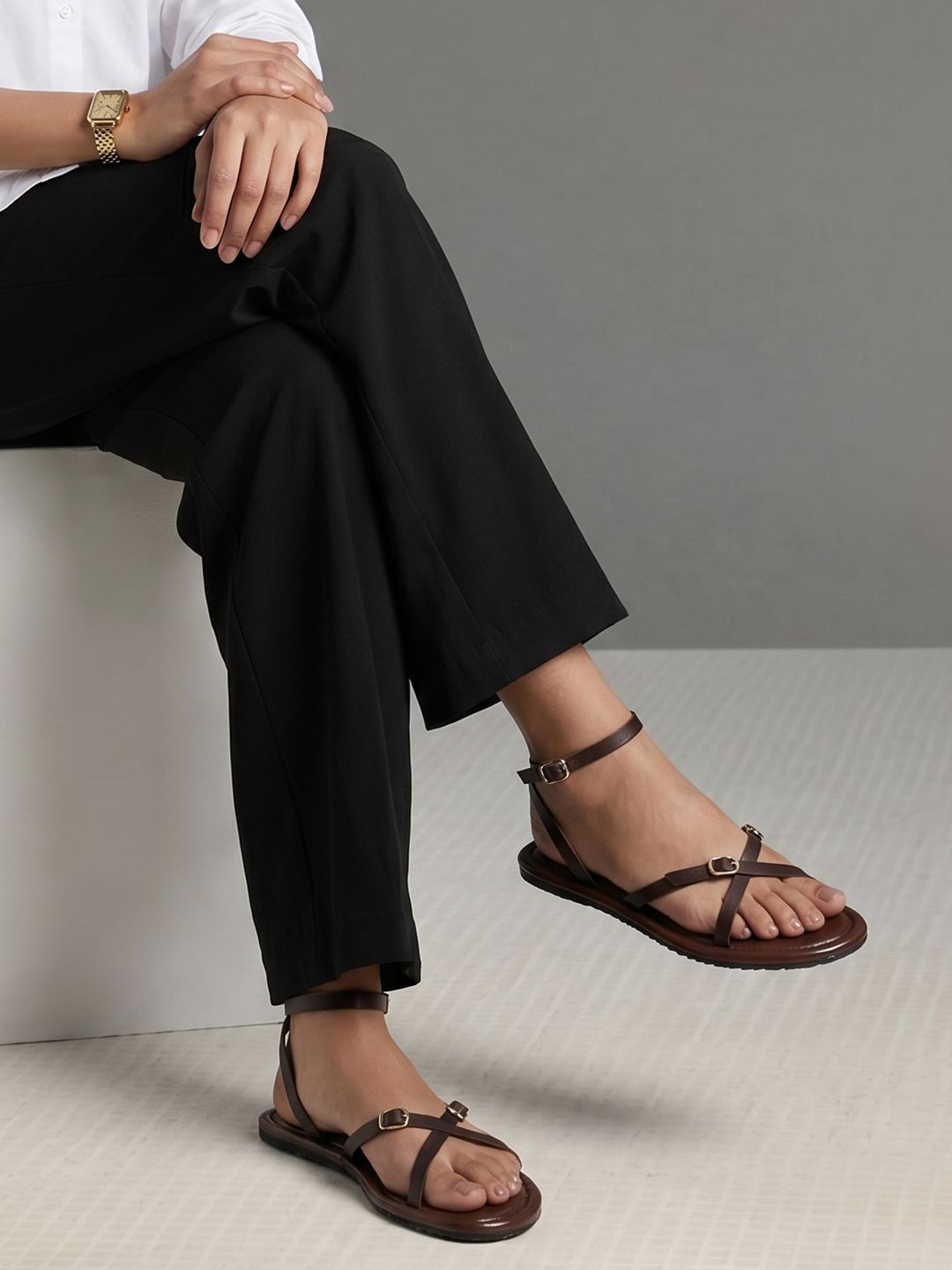 Kenneth Cole Women Leather Open Toe Flats