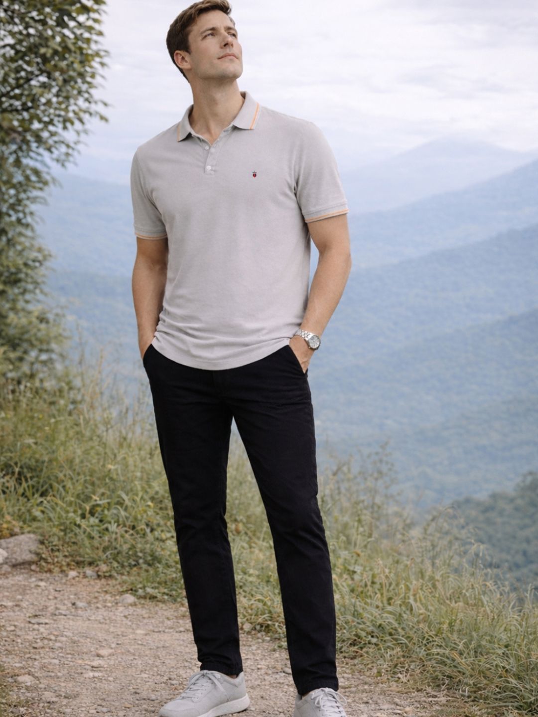 Louis Philippe Men Slim Fit Stylized print and contrast tipping Half Sleeve Solid Tshirt