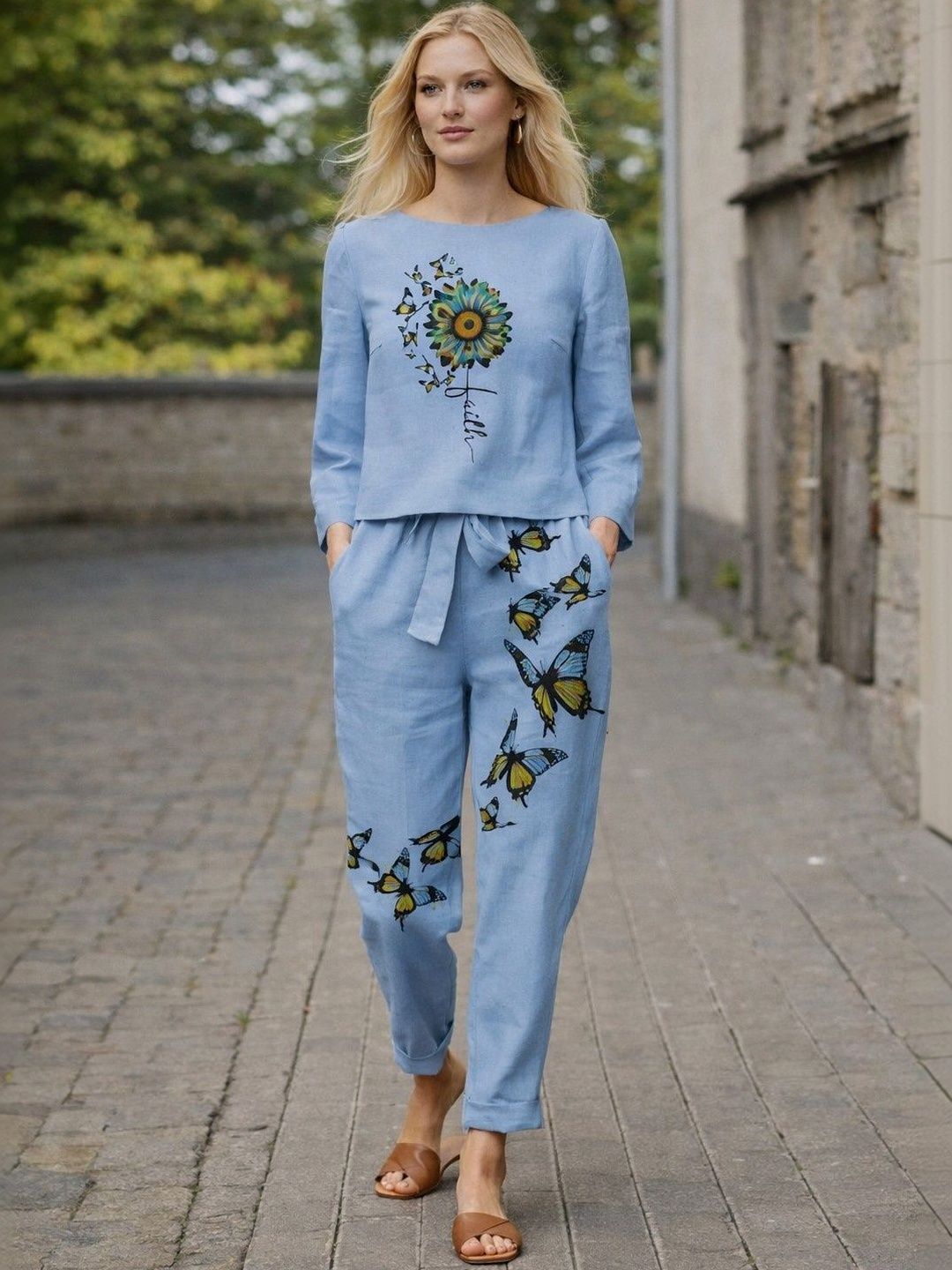 Sidhidata Printed Round Neck Top with Trousers