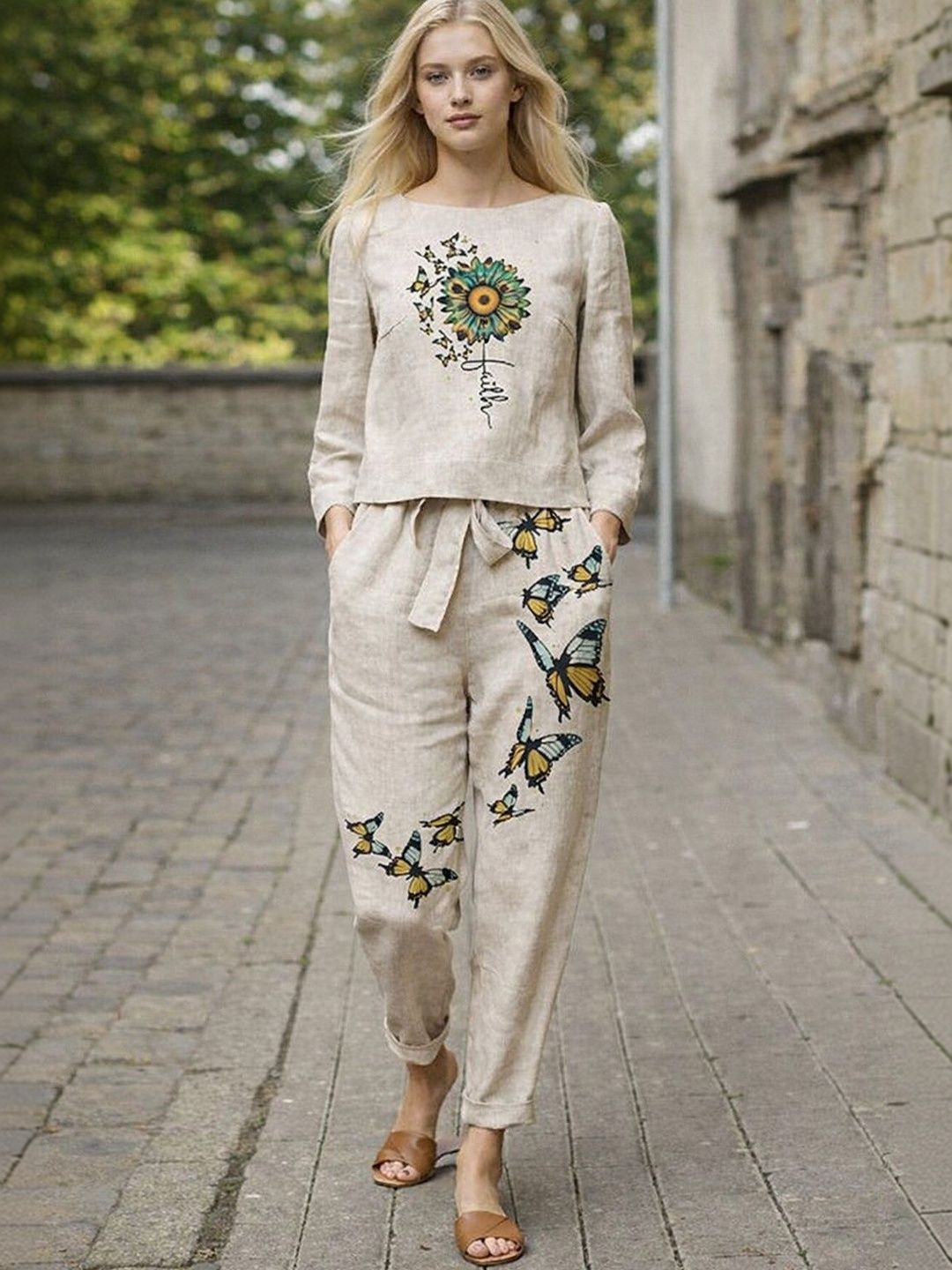 Sidhidata Floral Printed Boat Neck Top with Trousers
