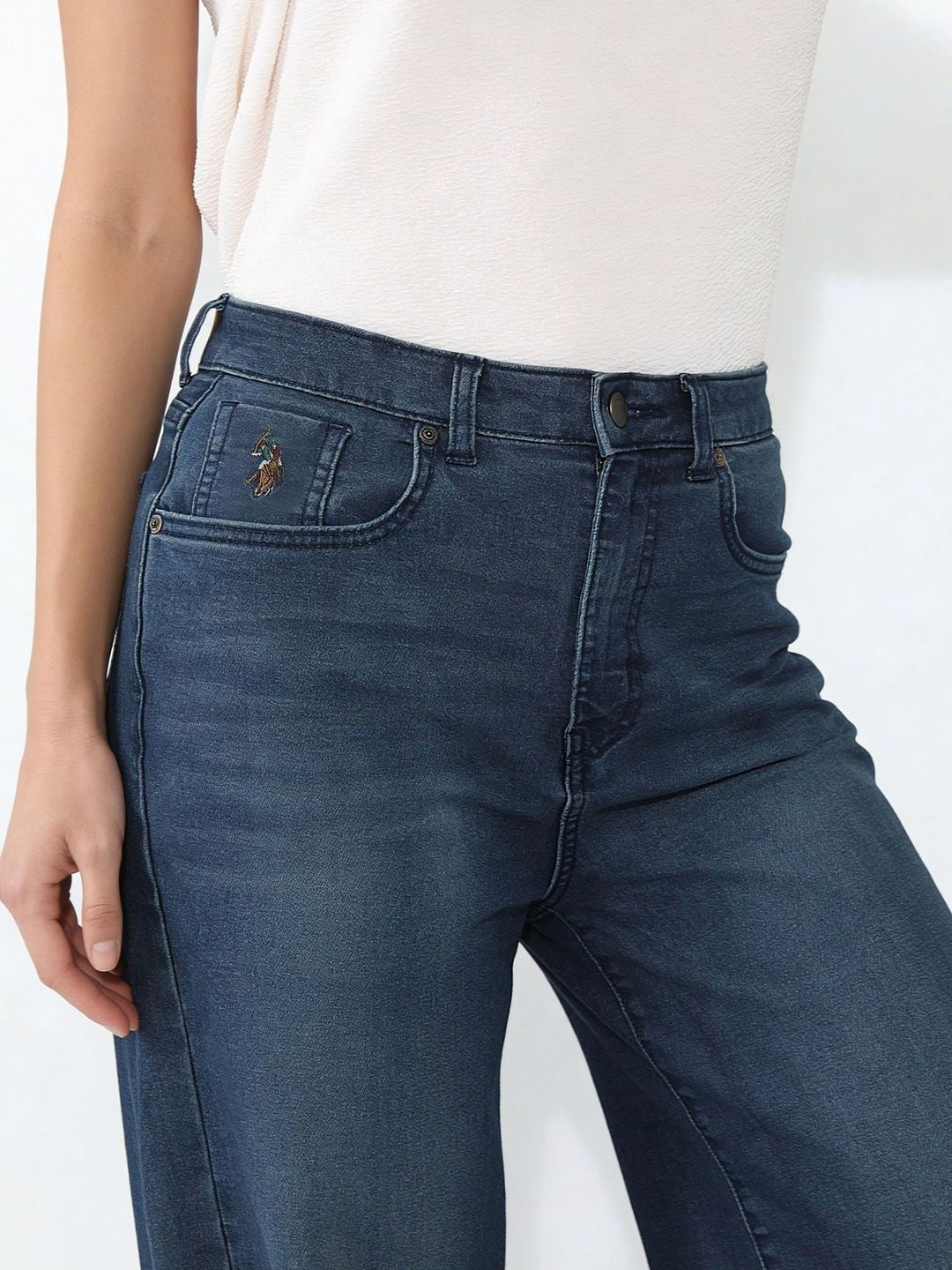 High-Rise Light Fade Cotton Stretchable Jeans 6
