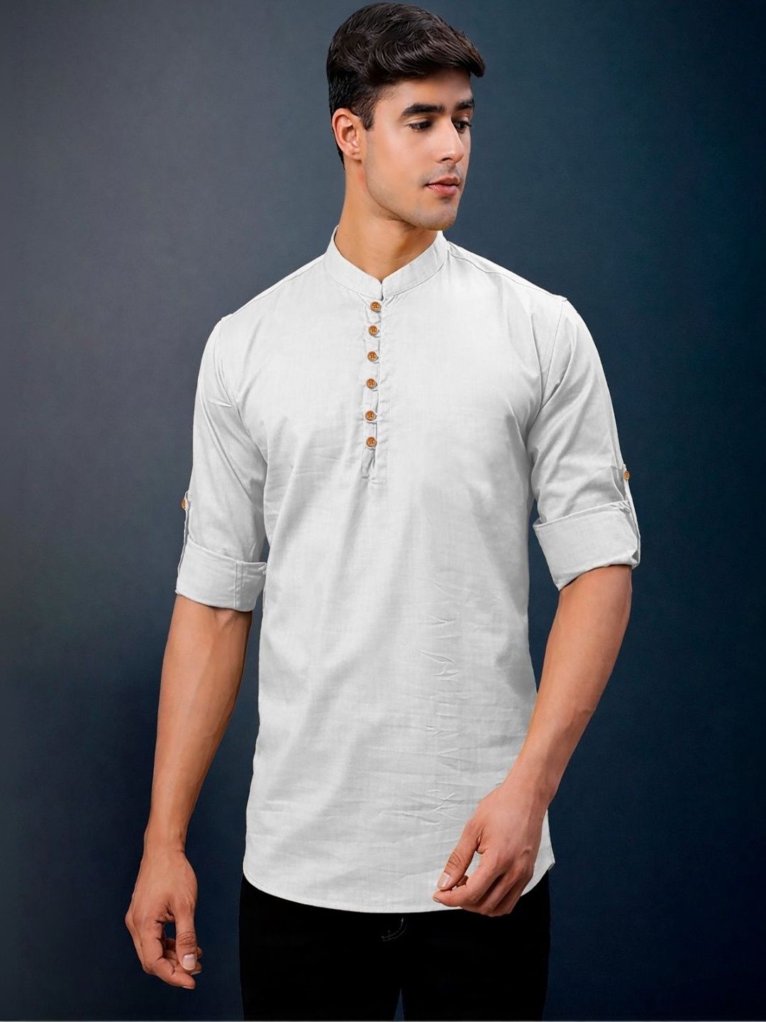 CLOTHING VEDA Men Mandarin Collar Kurta
