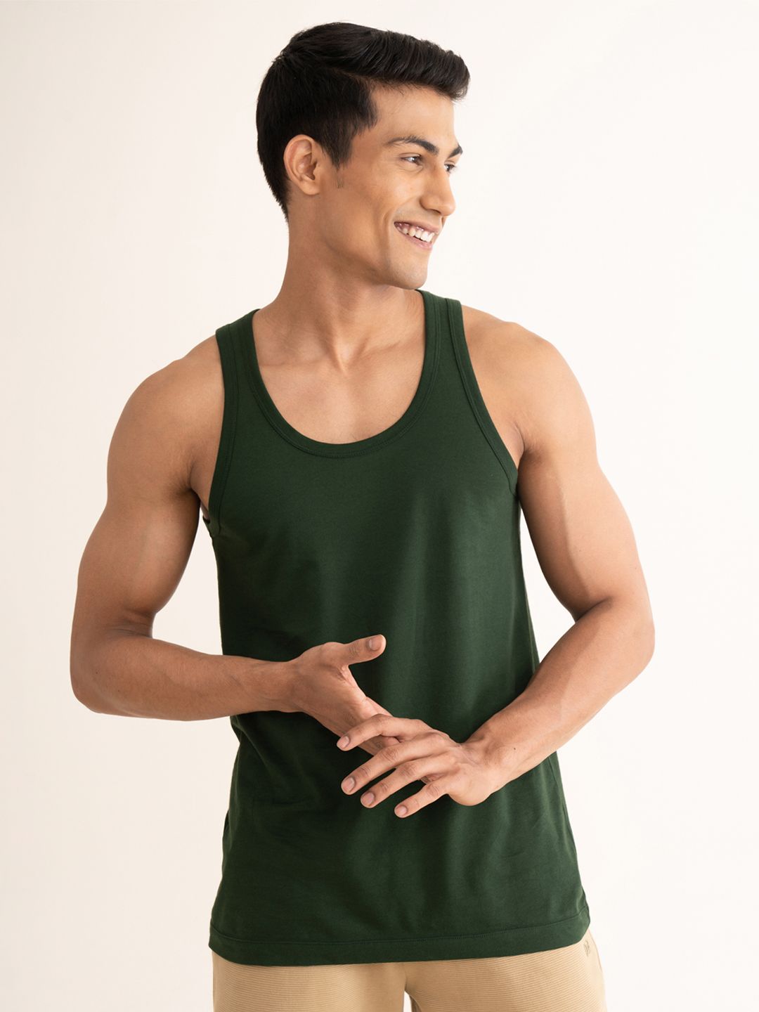DAMENSCH Men Solid Round Neck Cotton Vest