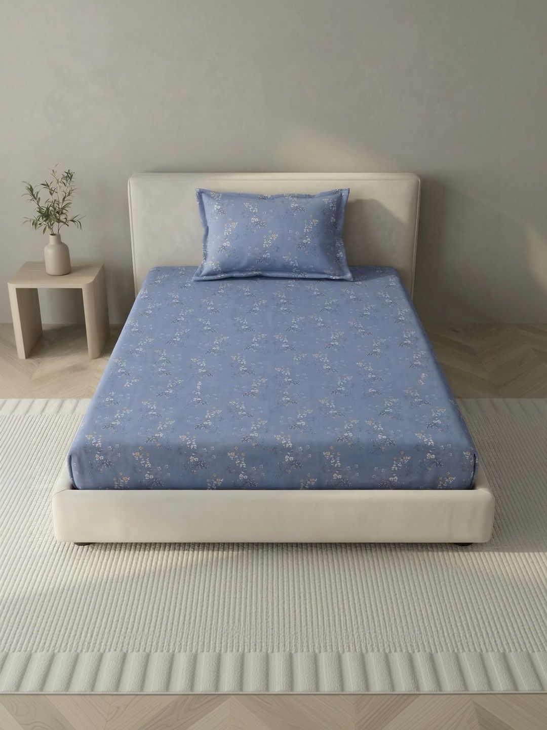 MAFATLAL Blue Floral Printed 140 TC Single Microfiber Bedsheet with 1 Pillow Covers