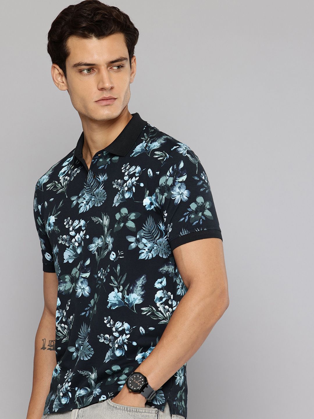 Indian Terrain Floral Printed Polo Collar T-shirt