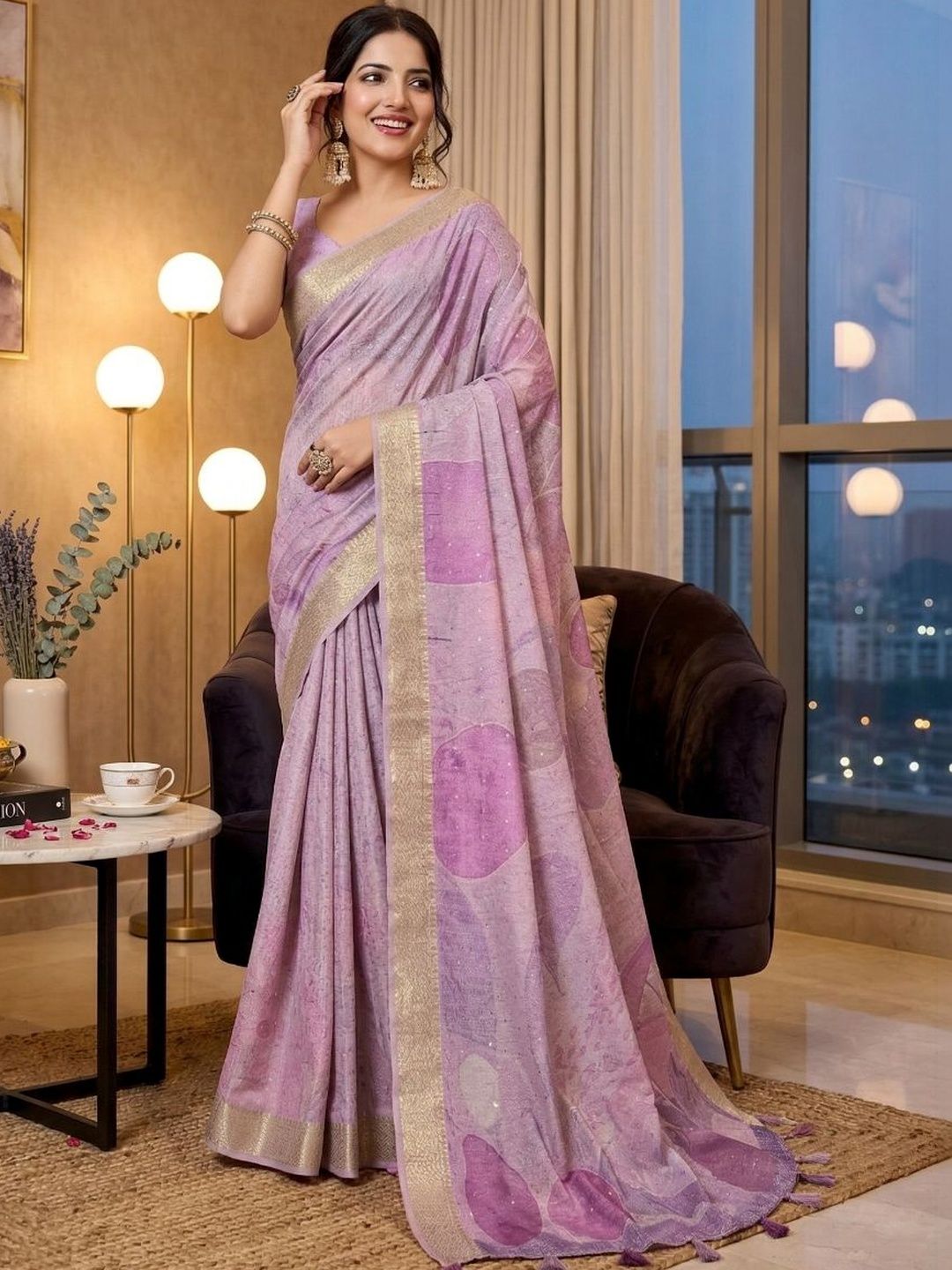 HALKA FULKA Silk Blend Designer Saree