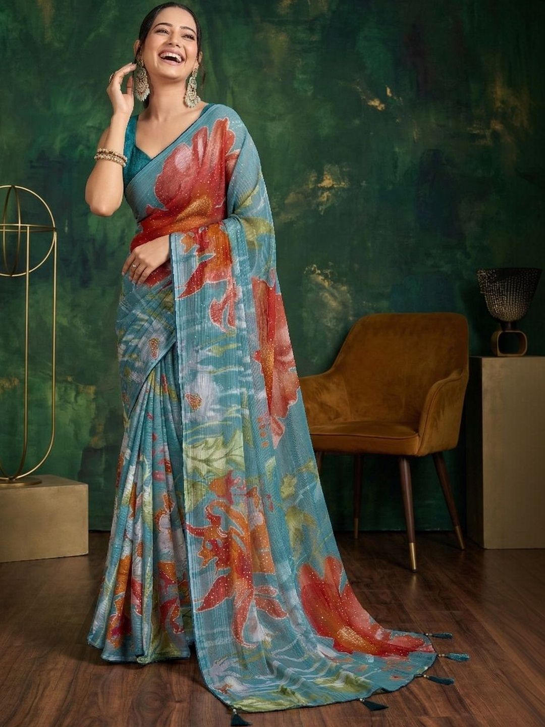 HALKA FULKA Floral Poly Georgette Saree