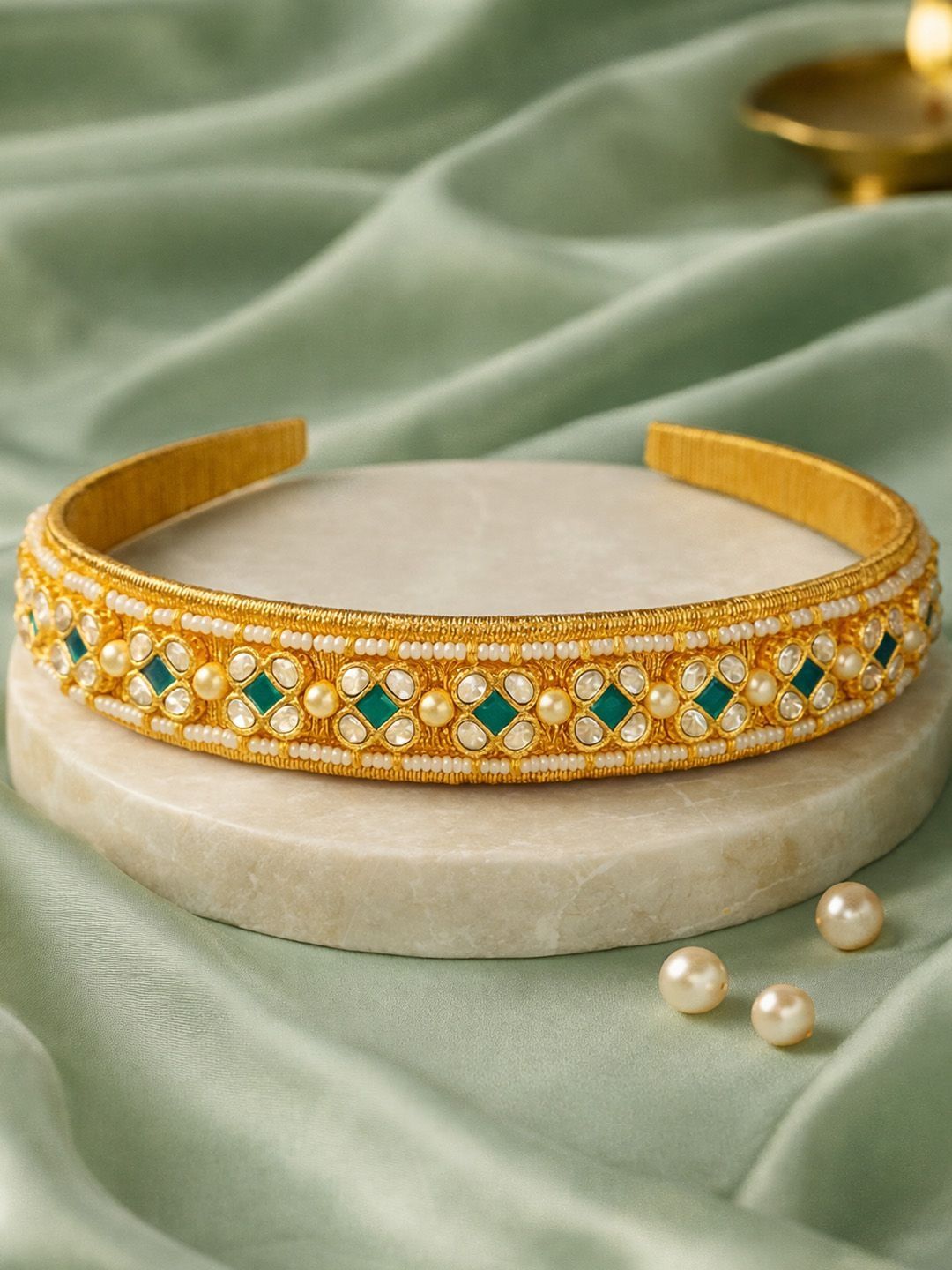Estele Women Embellished Hairband